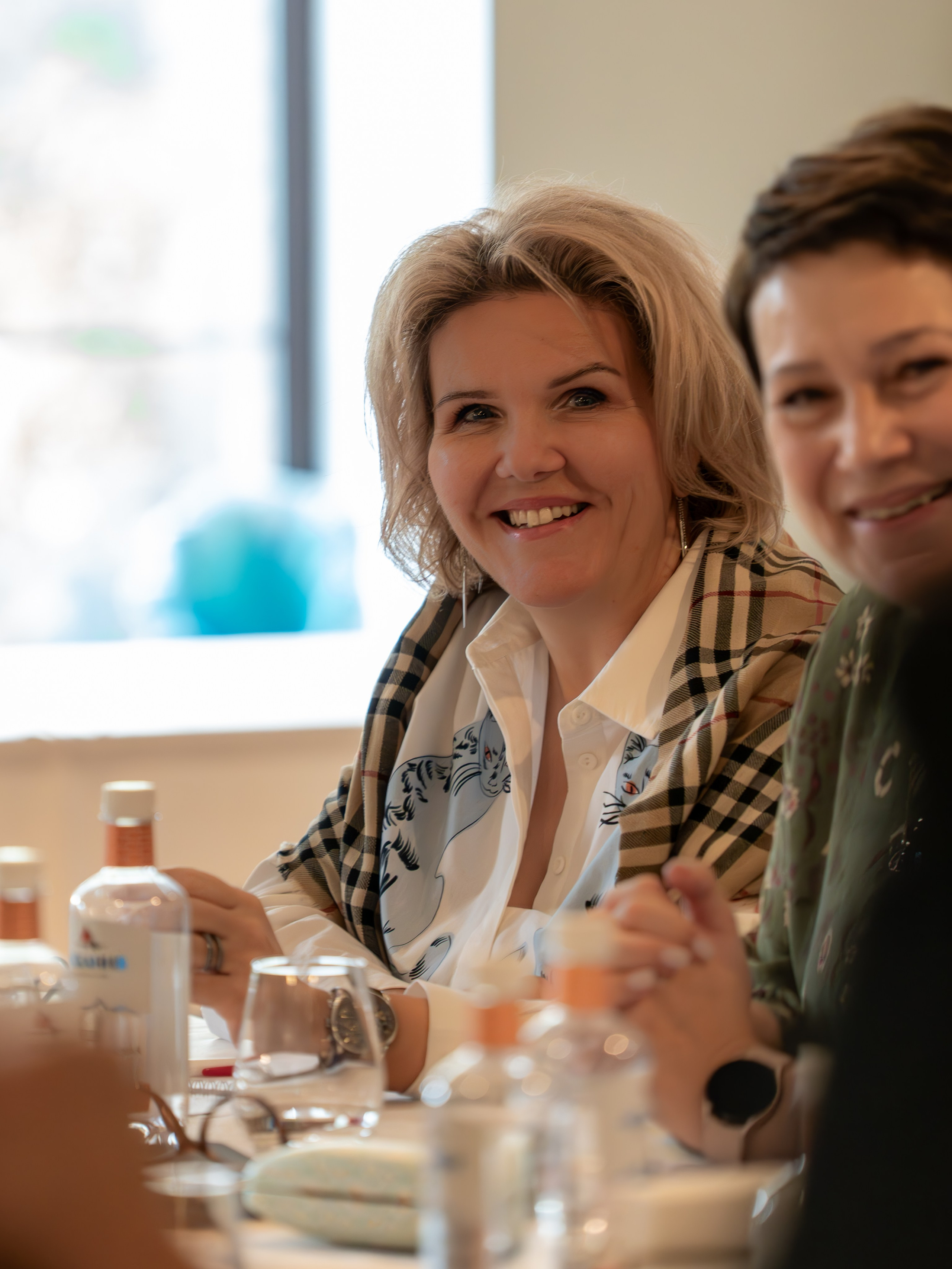 Литературная мастерская с Ольгой Шутовой в «Винотеррии». Репортажный фотограф в Красной Поляне и Сочи Павлюченко Екатерина