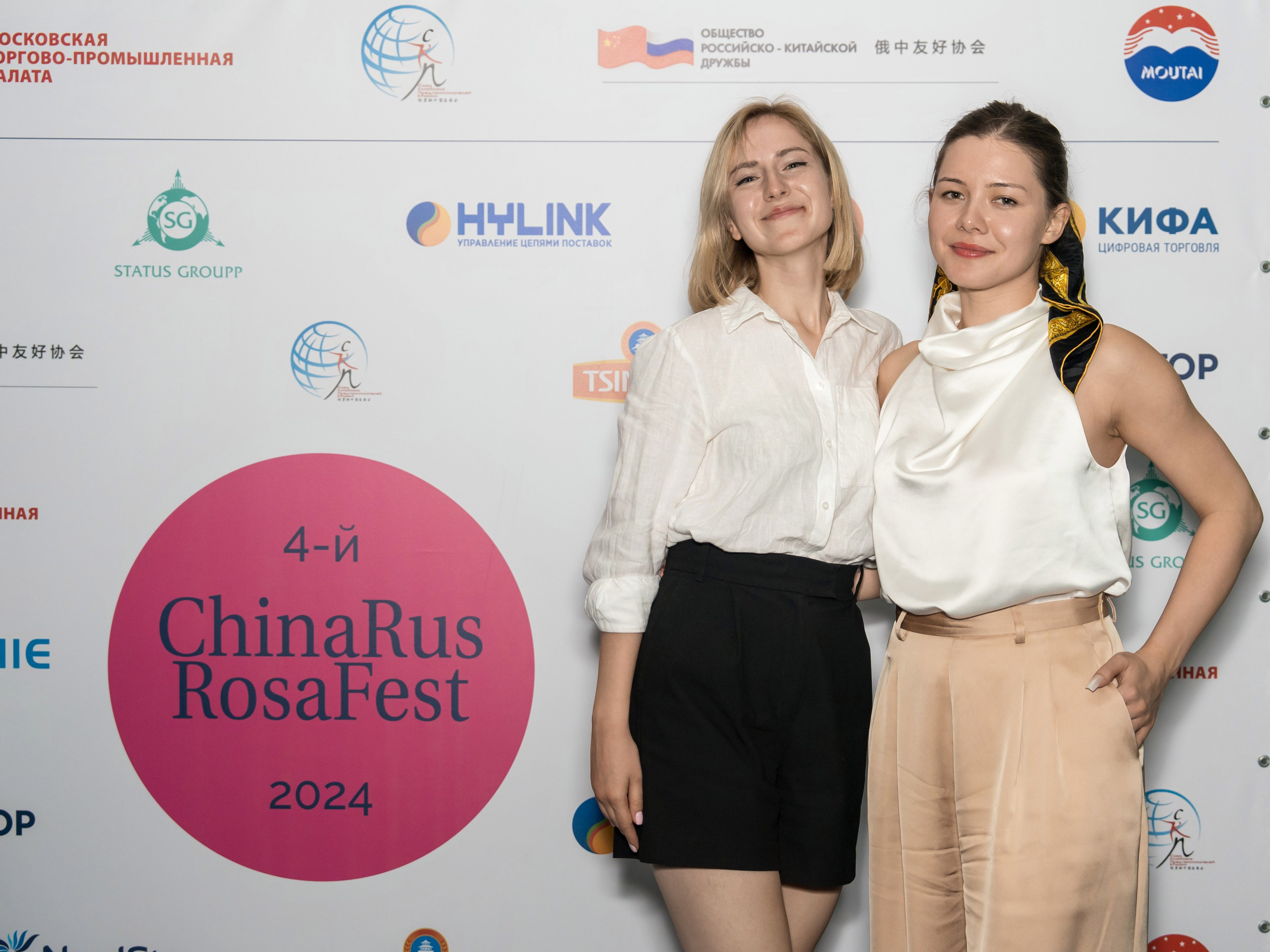 ChinaRosaFest 2024. Репортажный фотограф в Красной Поляне и Сочи Павлюченко Екатерина