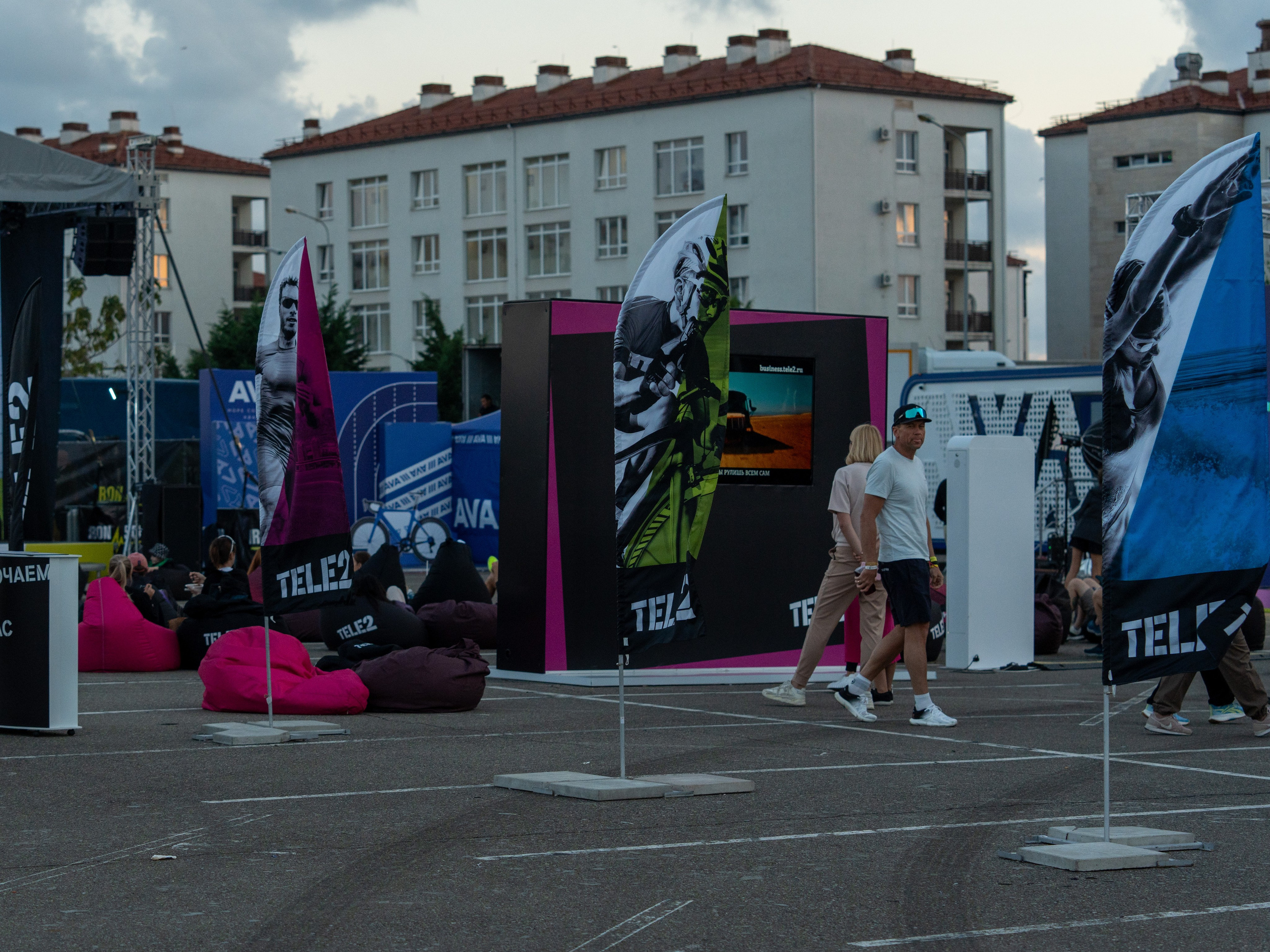 Фотоотчет партнерской интеграции для компании TELE2 на фестивале Ironstar. Репортажный фотограф в Красной Поляне и Сочи Павлюченко Екатерина