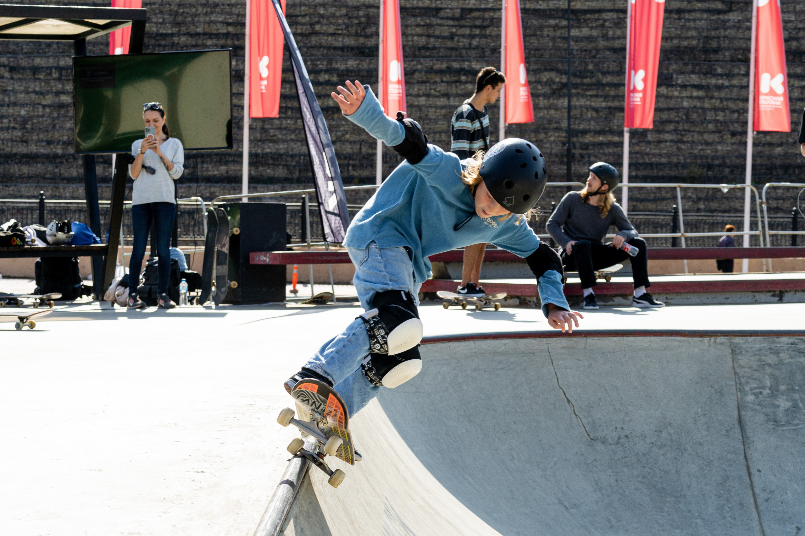 Чемпионат России по скейтбордингу на курорте Красная Поляна 2022. Репортажный фотограф в Красной Поляне и Сочи Павлюченко Екатерина