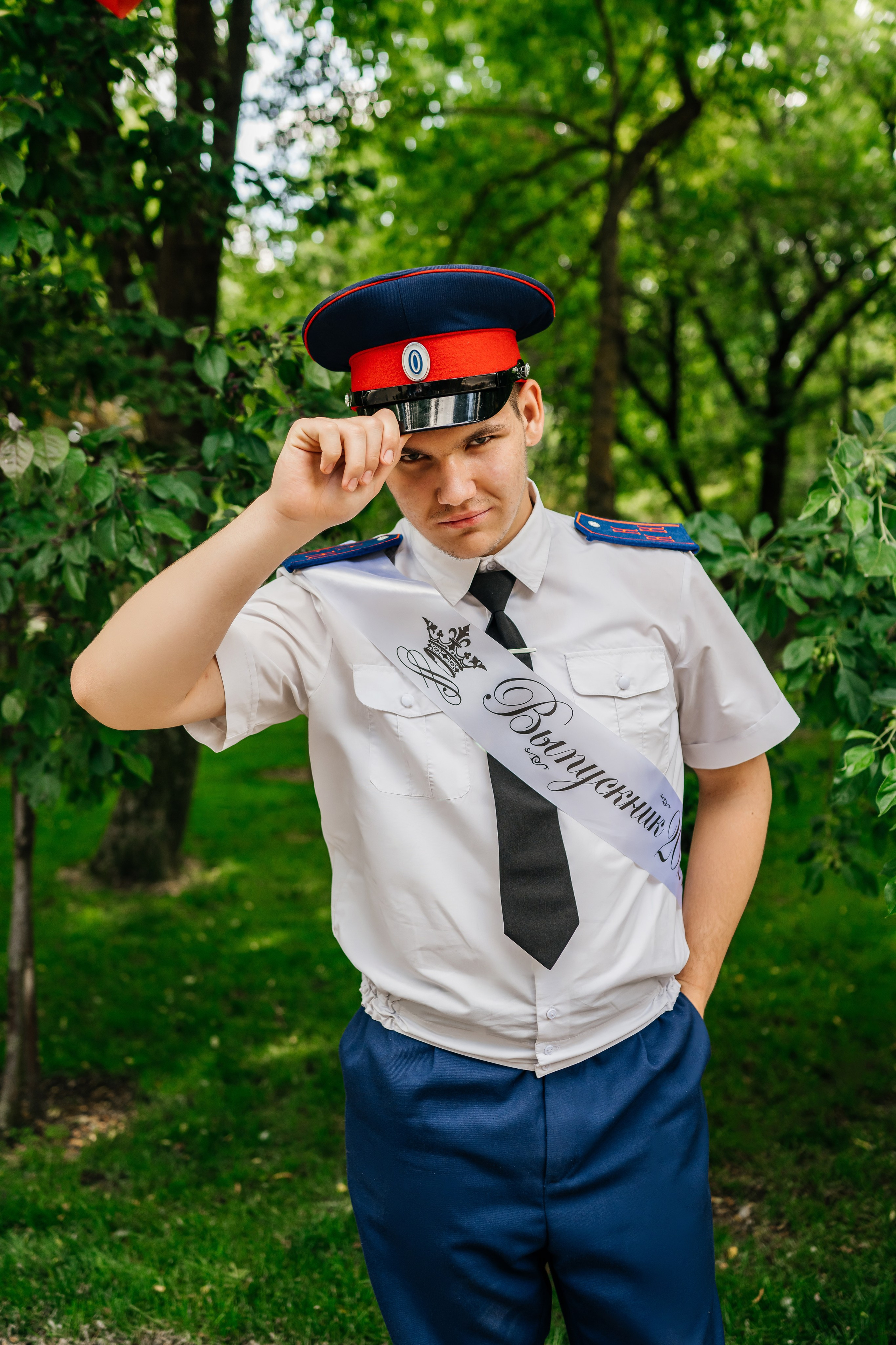 Школьники-кадеты в парке Лога. Фотограф в Каменске-Шахтинском Ольга Сагал
