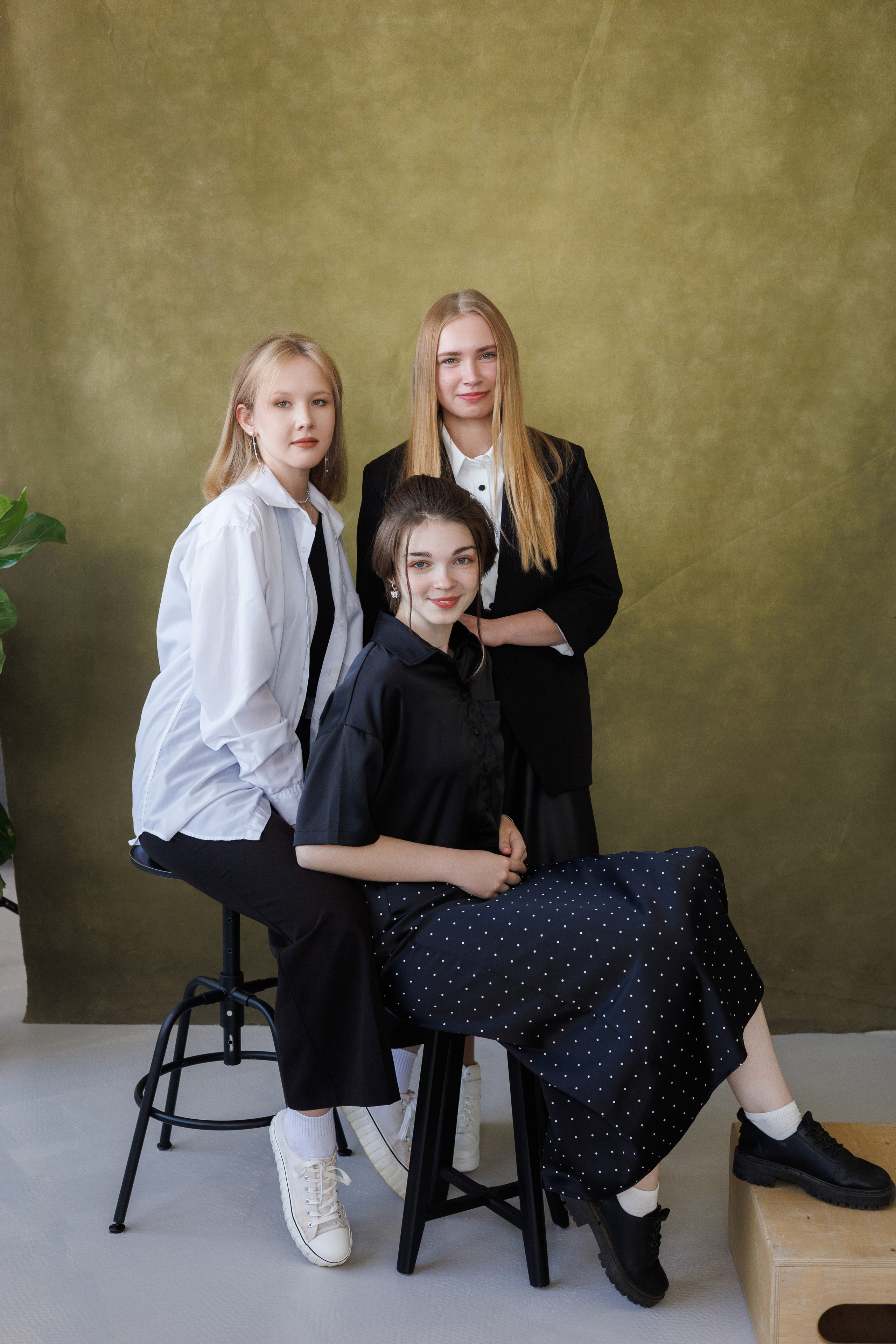 Выпускные альбомы и Школьная фотография. Фотограф в Ижевске Роман Кресс