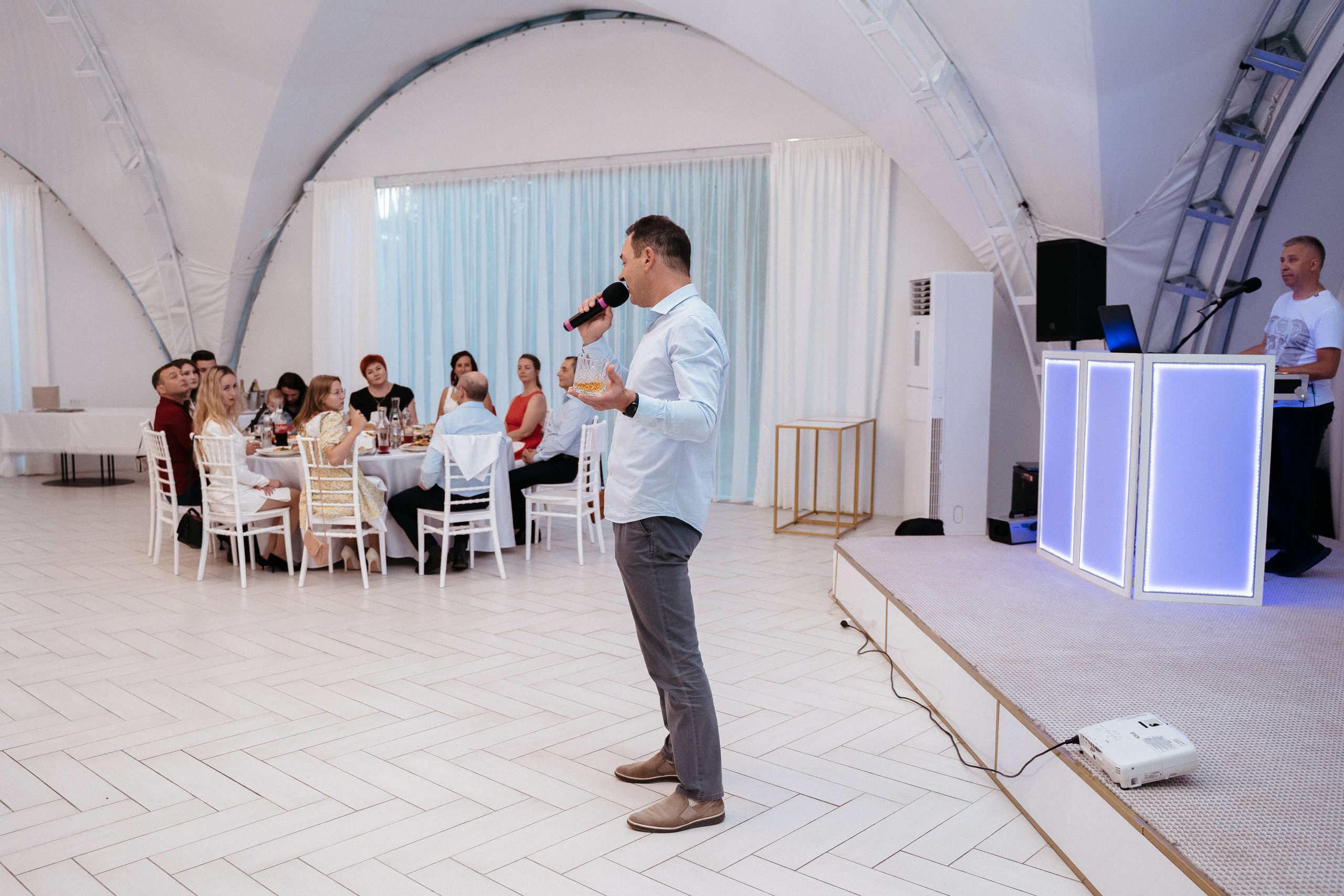 Ави Центр. Свадебный фотограф в Симферополе