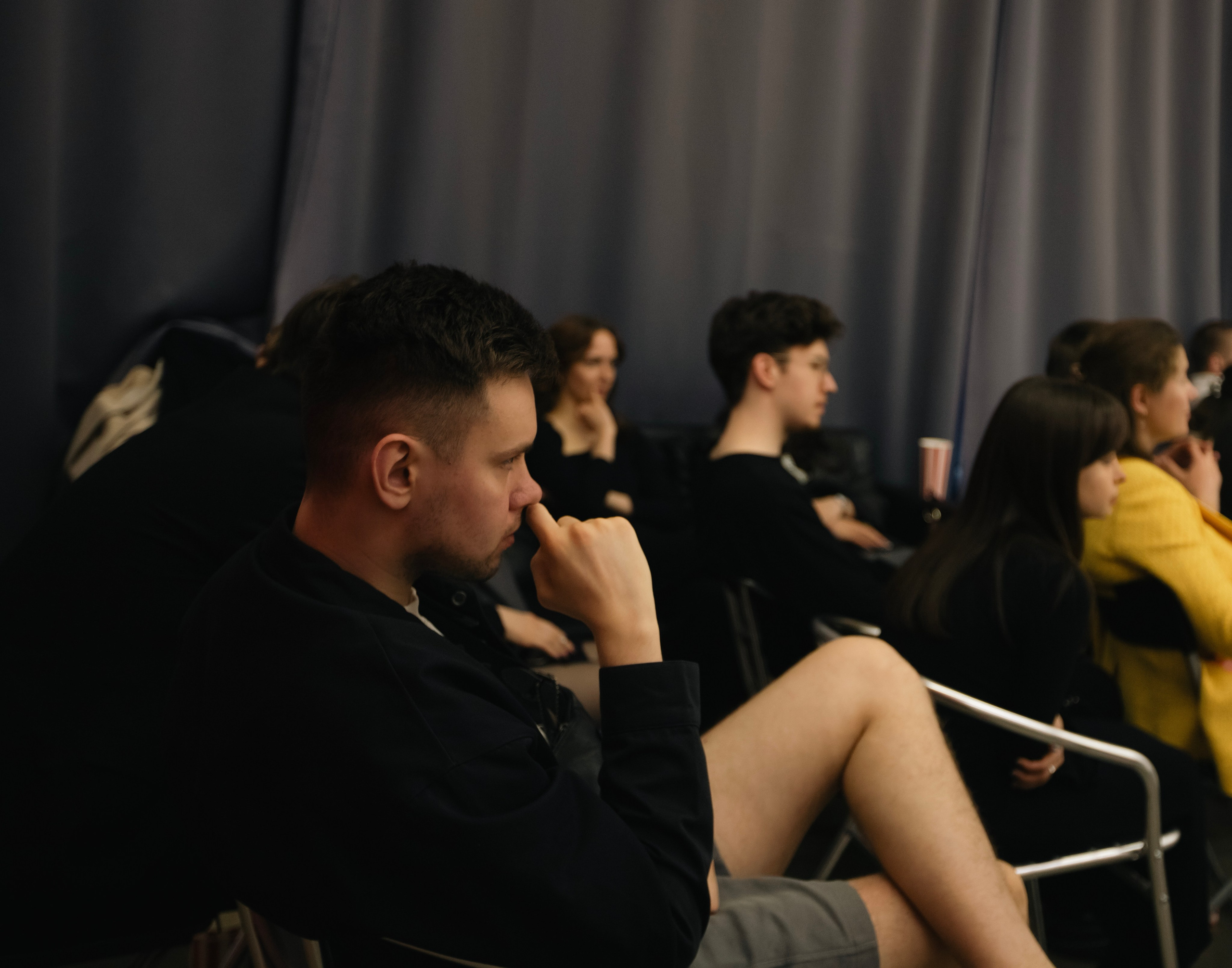 Премьера фильма «Как перестать сомневаться». Главная