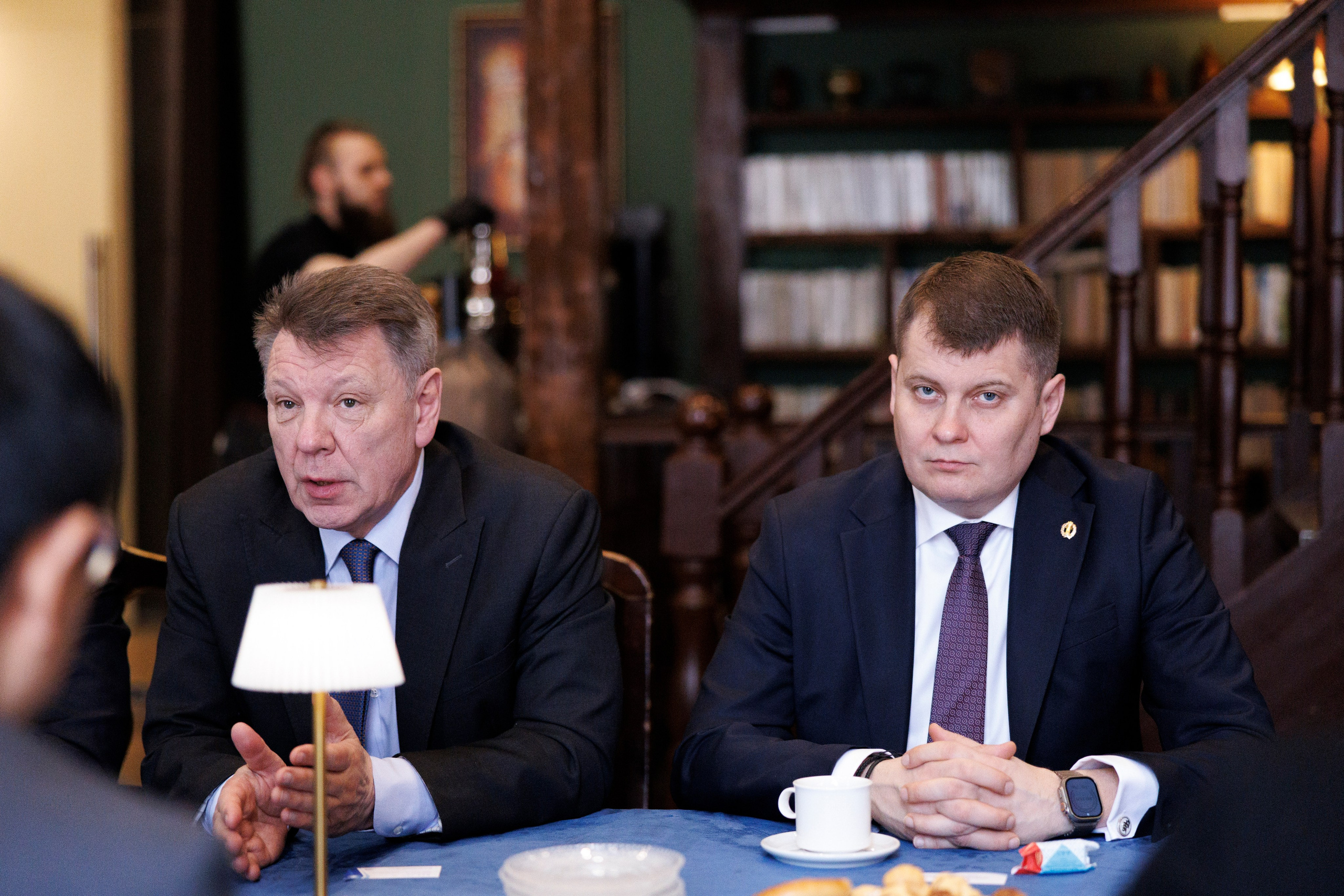 Профессиональная съемка корпоративных переговоров