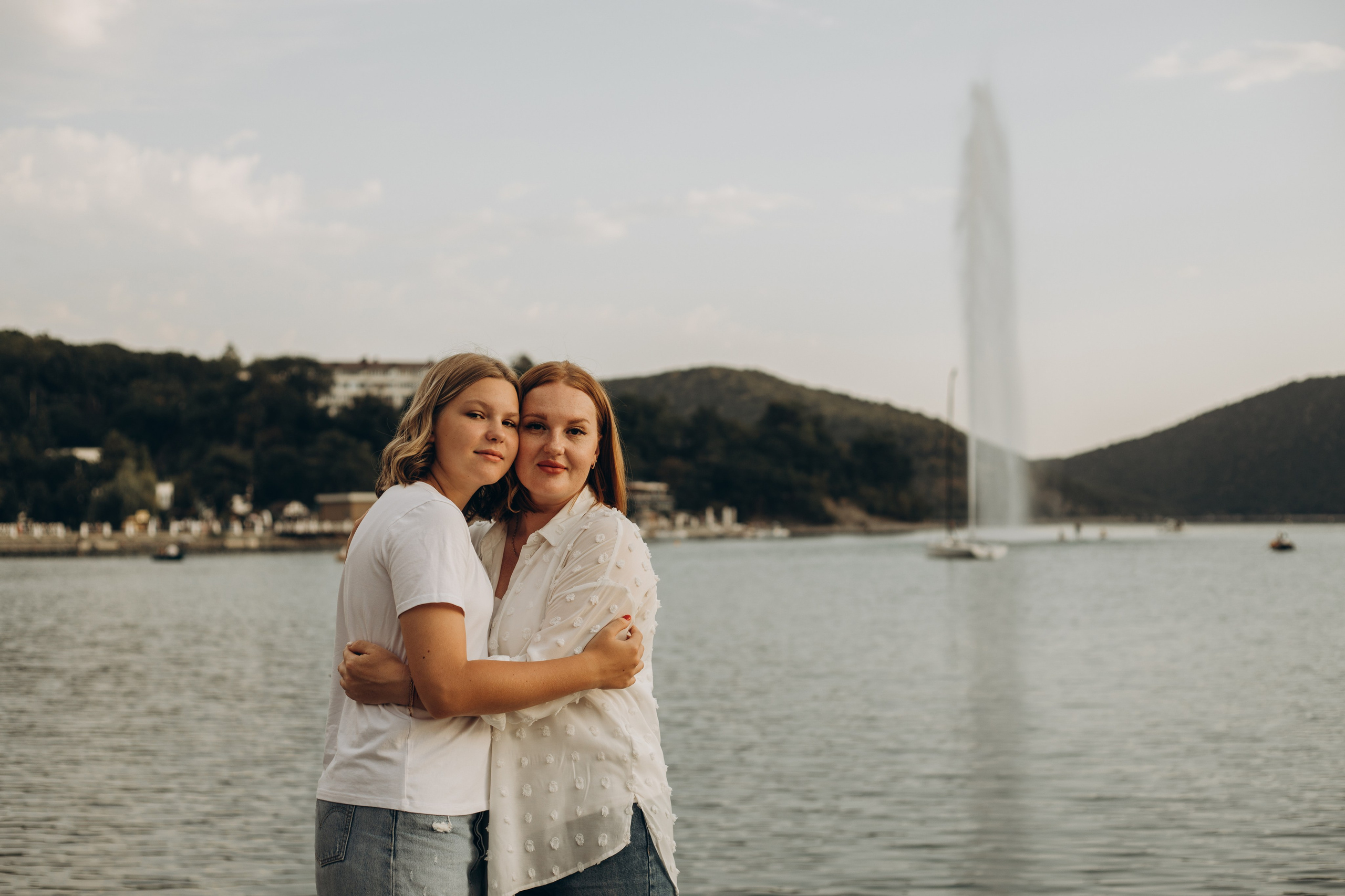 Антон, Тамара, Алиса и Ева — летний вечер у озера. Семейный фотограф Новороссийск, Анапа, Геленджик — Юлия Давыдова