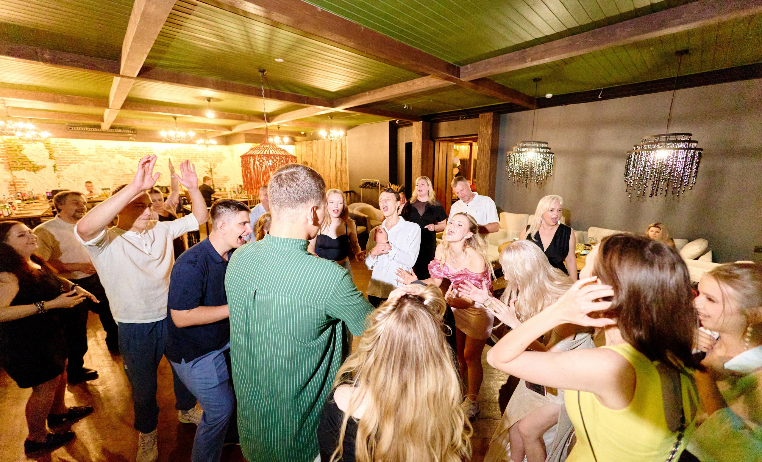 Выпускной 35 Сош. Фотограф Выпускные альбомы Таганрог Сергей Коробченко