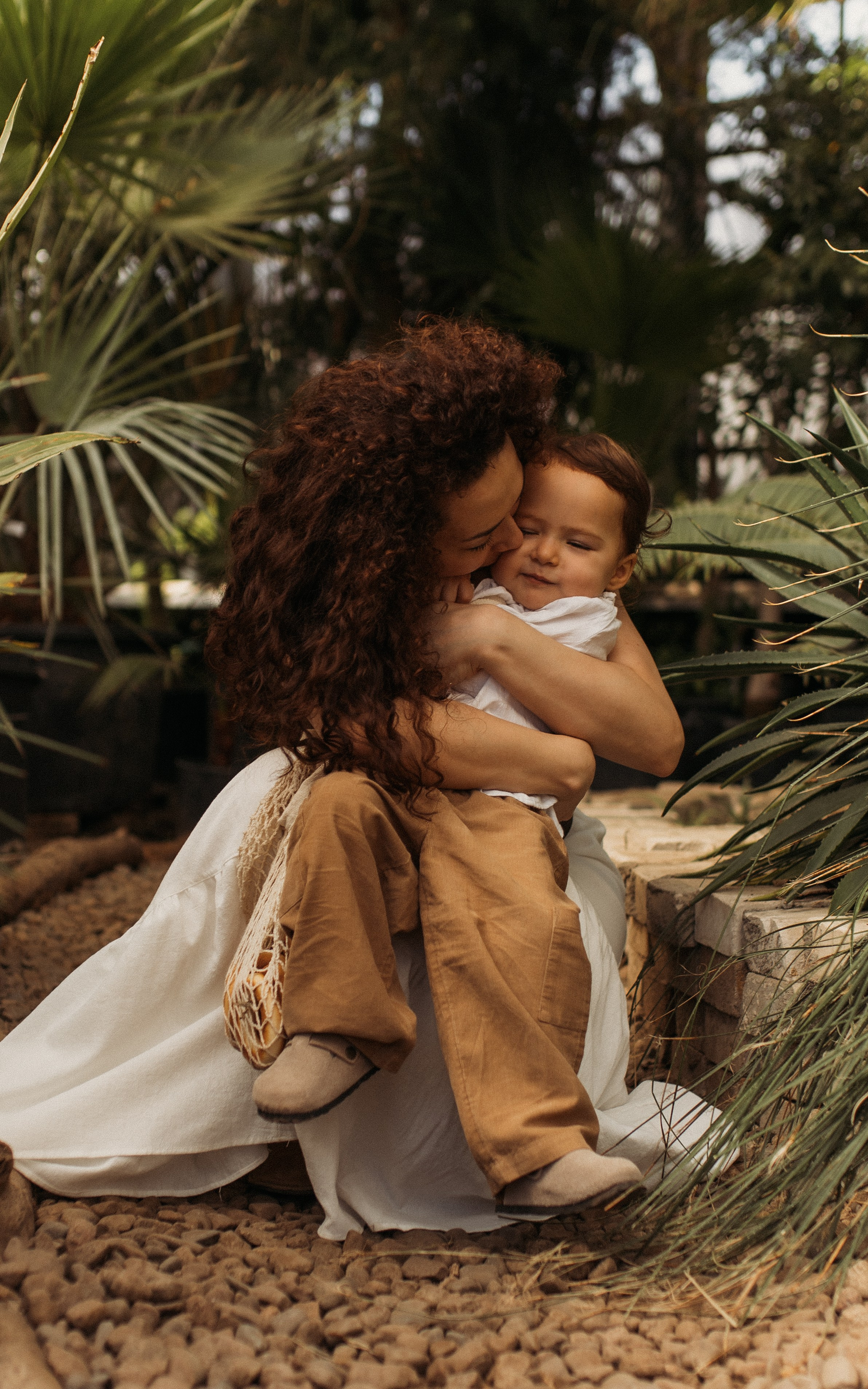Зарина и София съемка в оранжерее. Семейный и свадебный фотограф в Москве и Зеленограде Марина Малярова