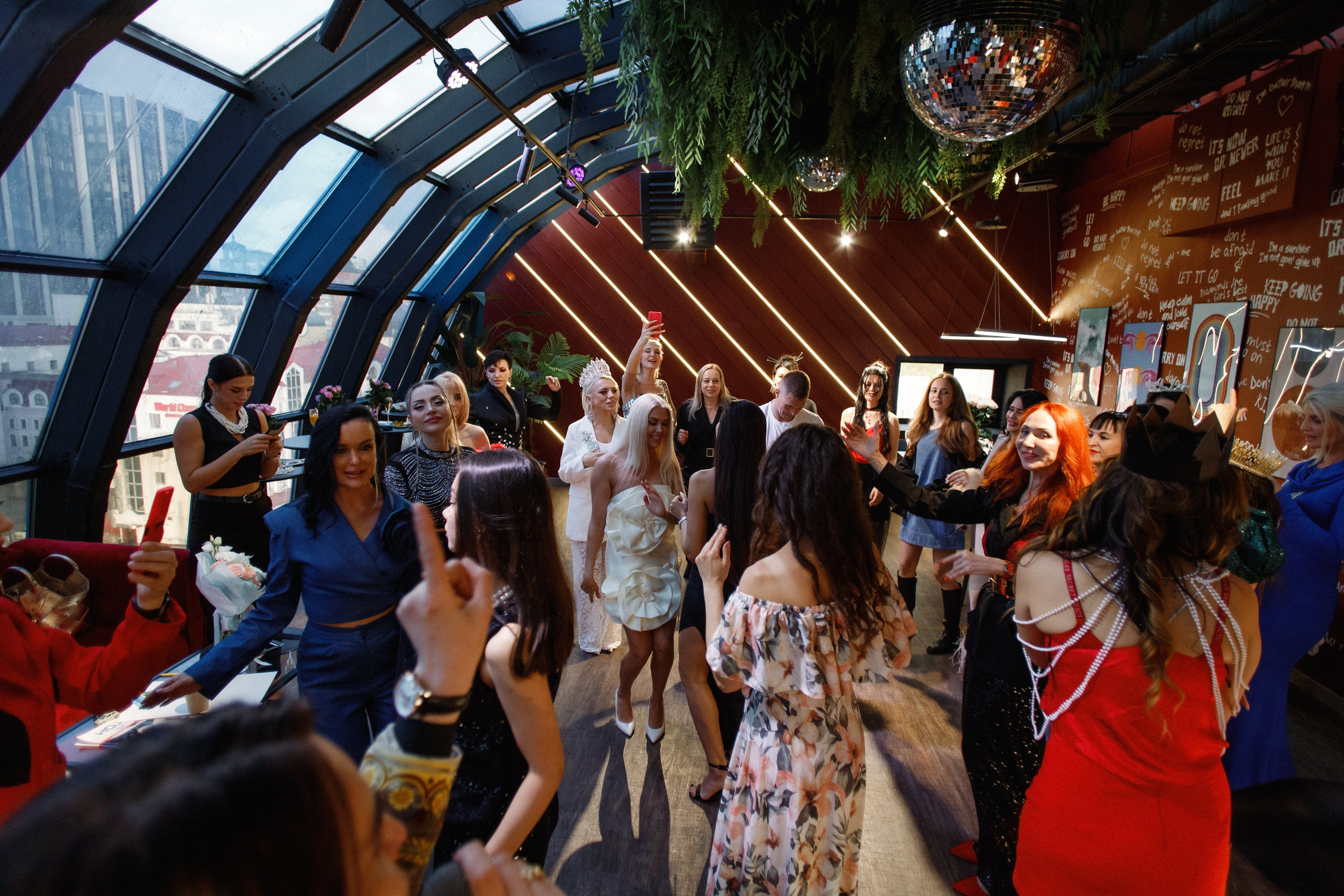 QUEEN KHV [12 ЛЕТ]. СВОИ. ФОТООТЧЕТЫ-СОБЫТИЯ-МЕСТА