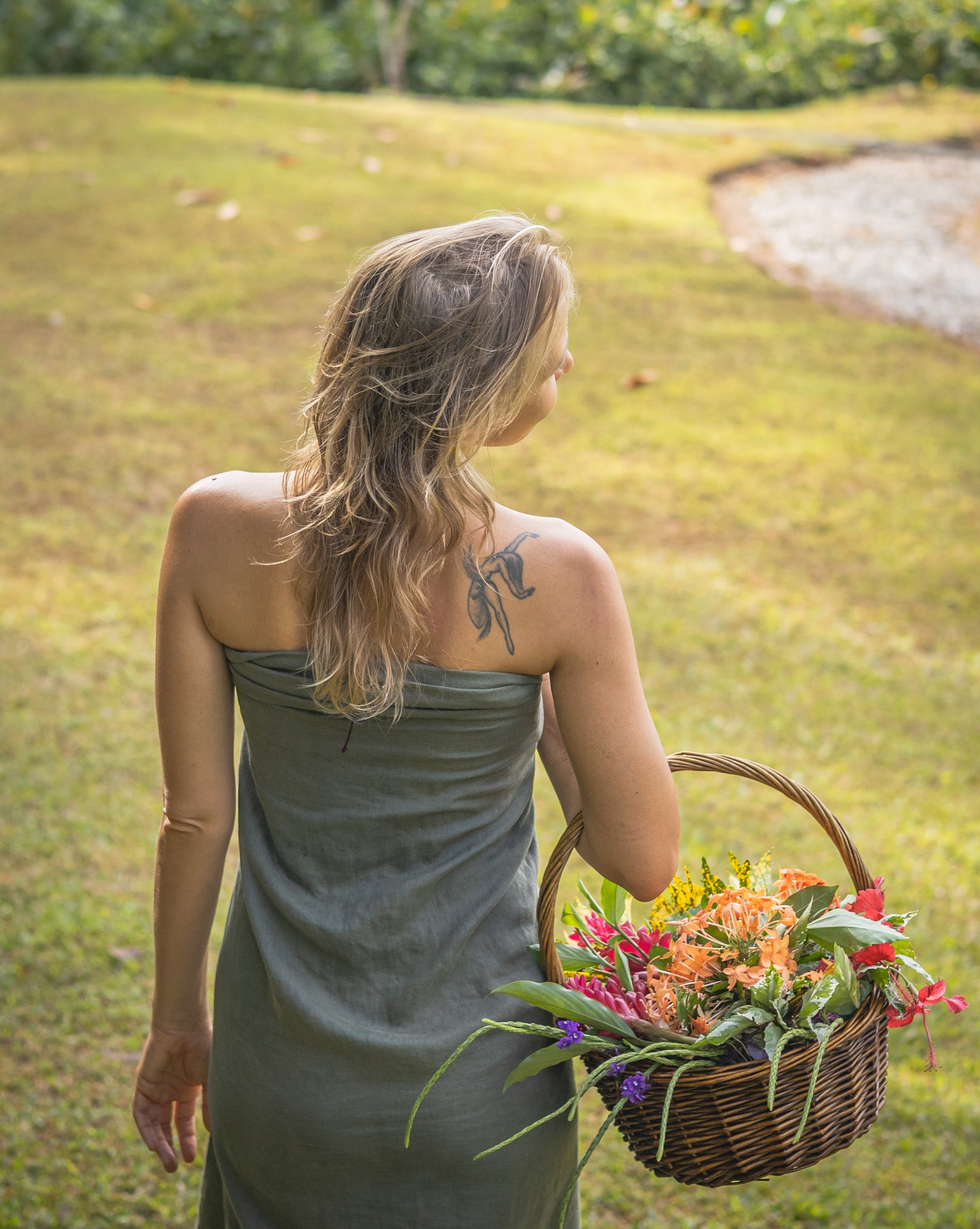 Nana sacral therapy master. Family, portrait, content photo in Costa Rica Evgeniya Besprozvannykh
