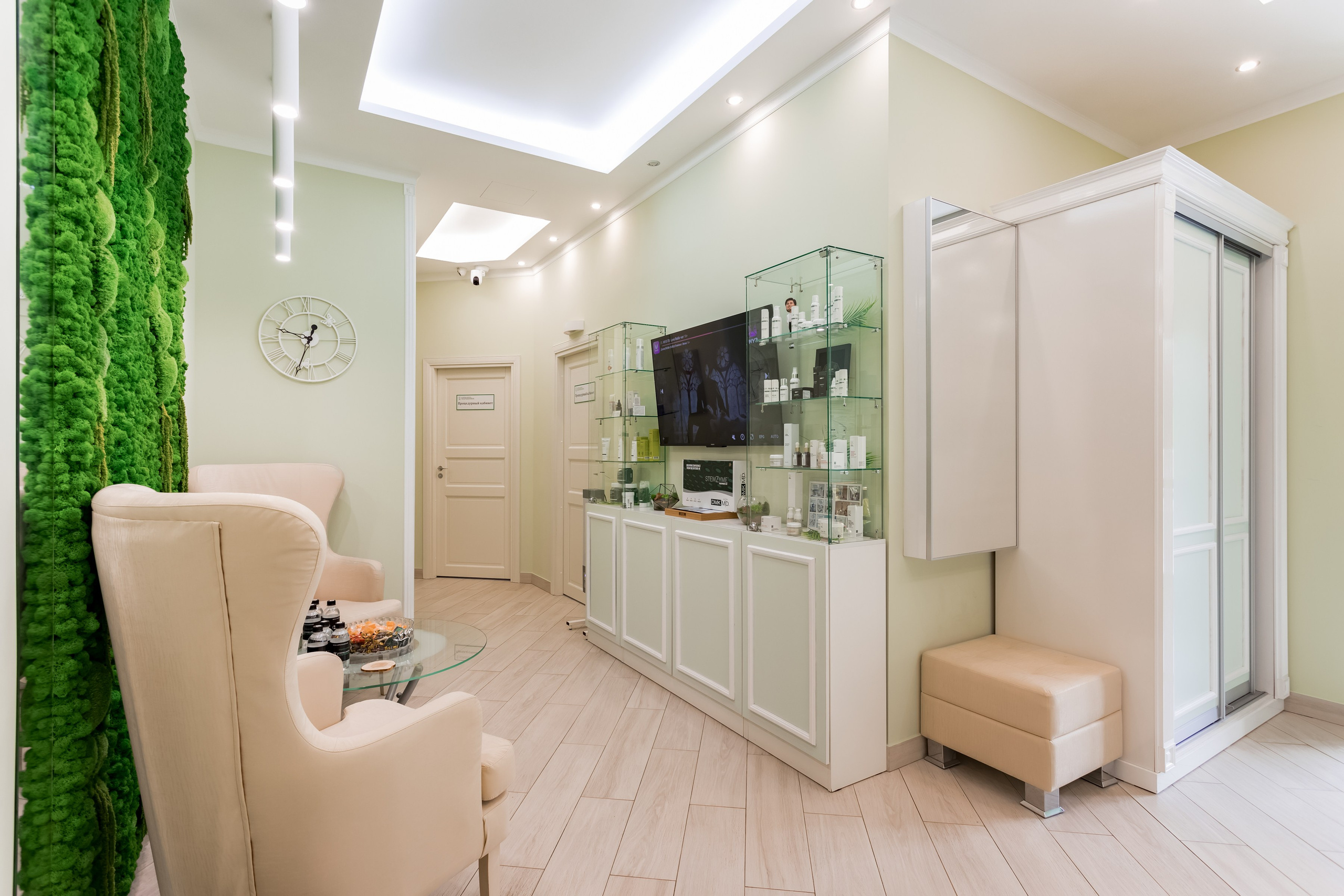 Фотосъемка для клиники доктора Маршенина на улице Крупской. Интерьеры, Контент, Портреты | Фотограф в Москве Дани Терно