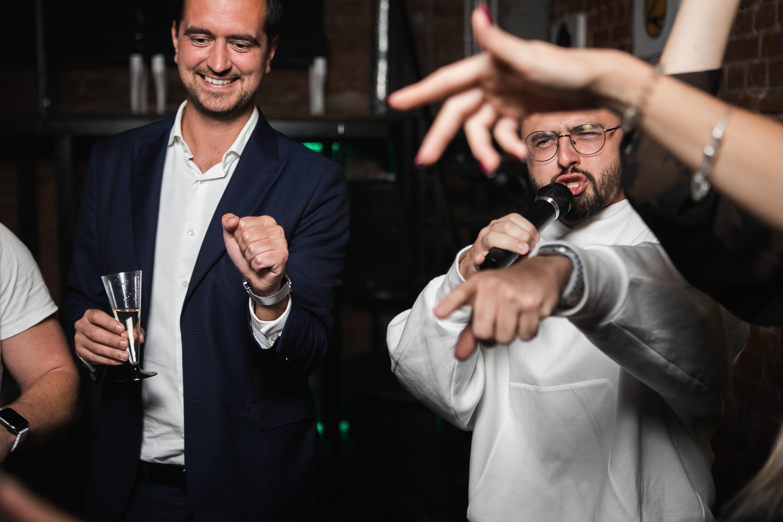 Съёмка дня рождения в тёмном лофте. Фотограф в Москве Дмитрий Жарков