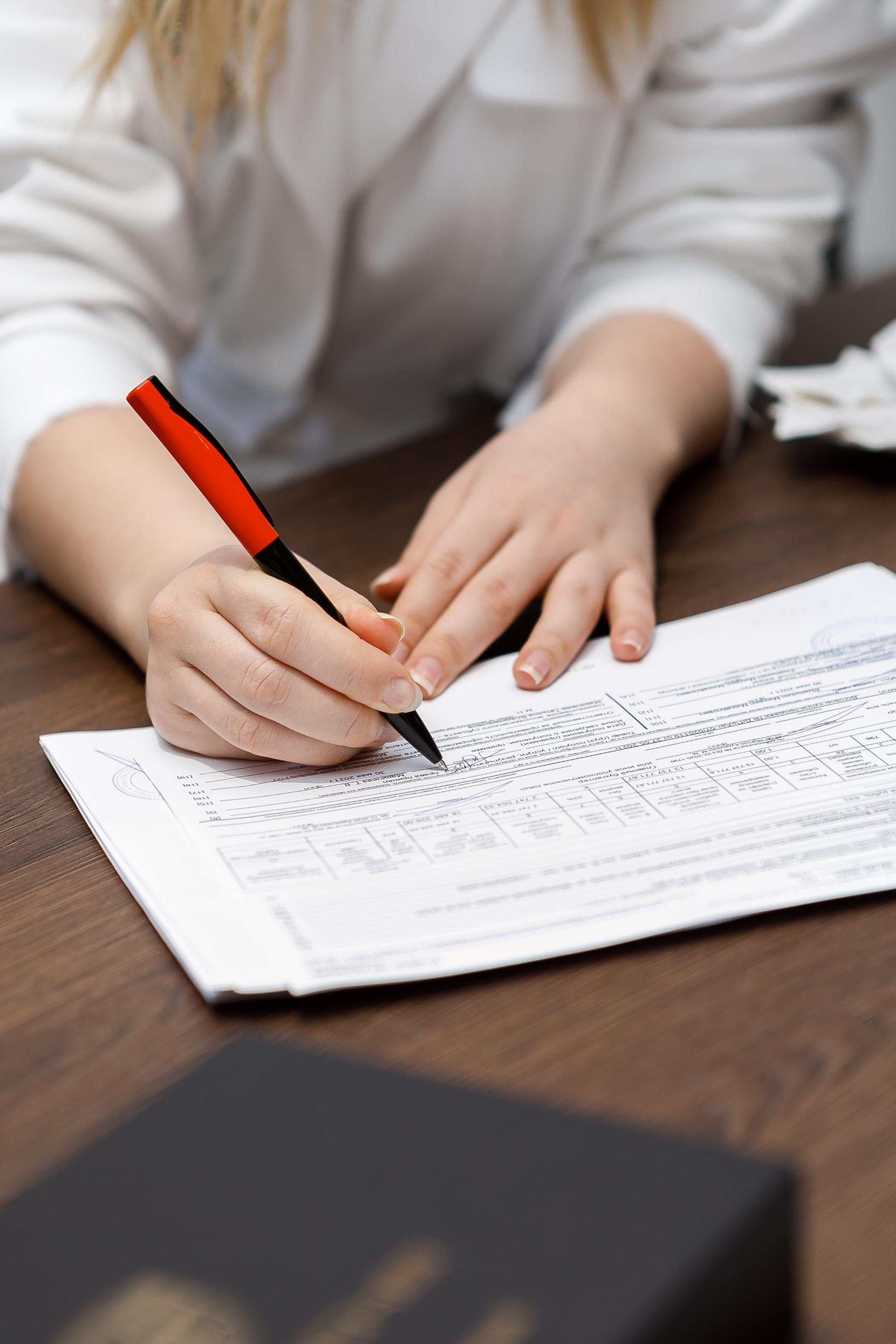 Выдача машины в автосалоне Porche. Фотограф в Москве Дмитрий Жарков