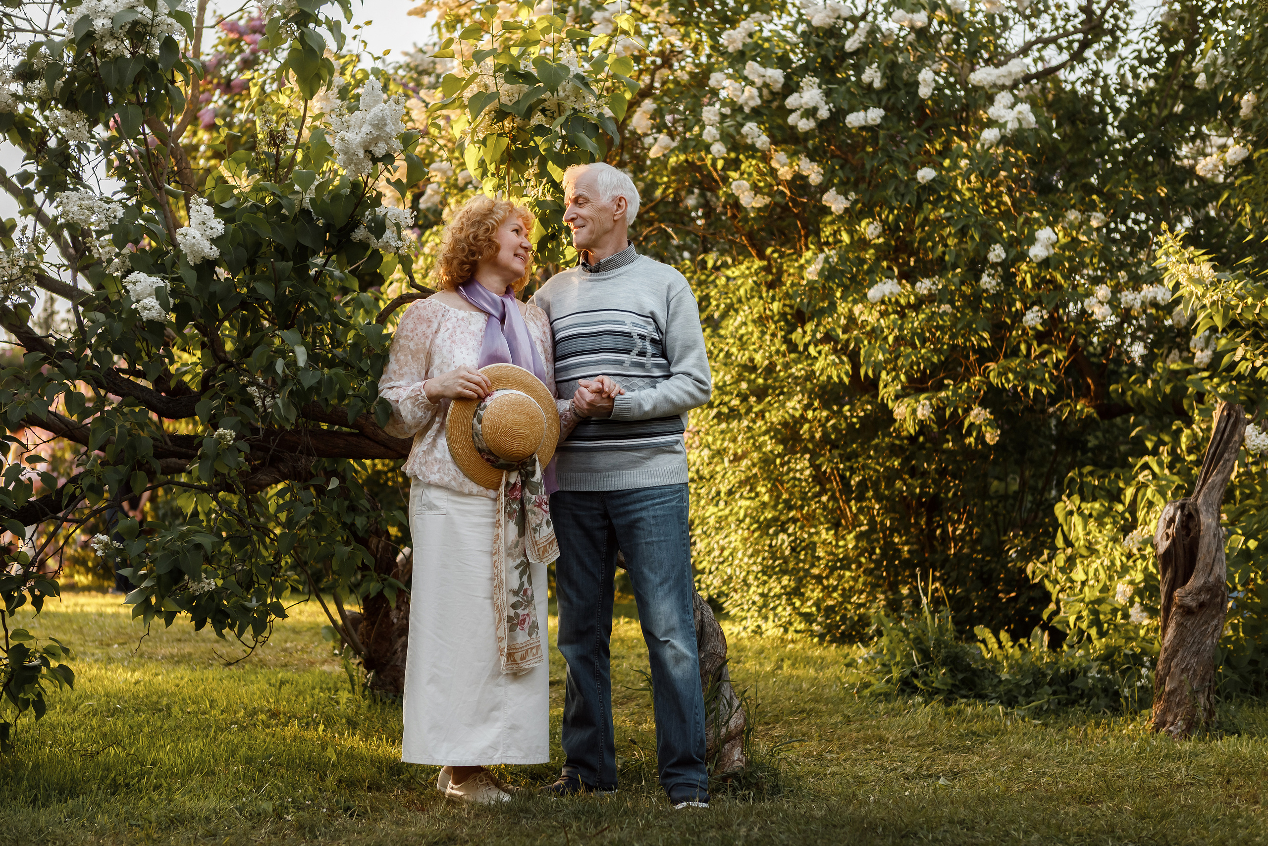 Виктор и Юлия сиреневый сад. Фотограф в Москве Дмитрий Жарков