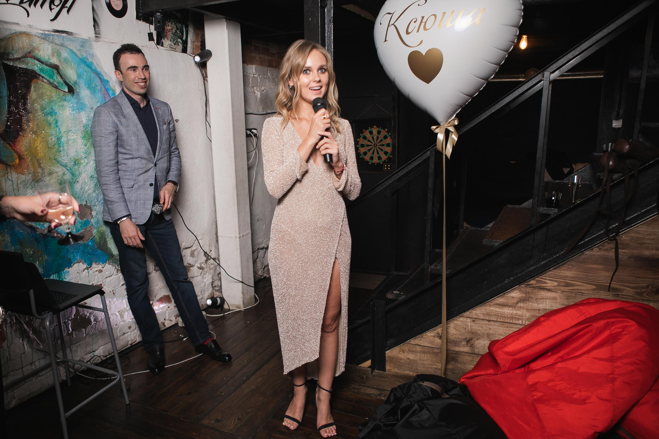 Съёмка дня рождения в тёмном лофте. Фотограф в Москве Дмитрий Жарков