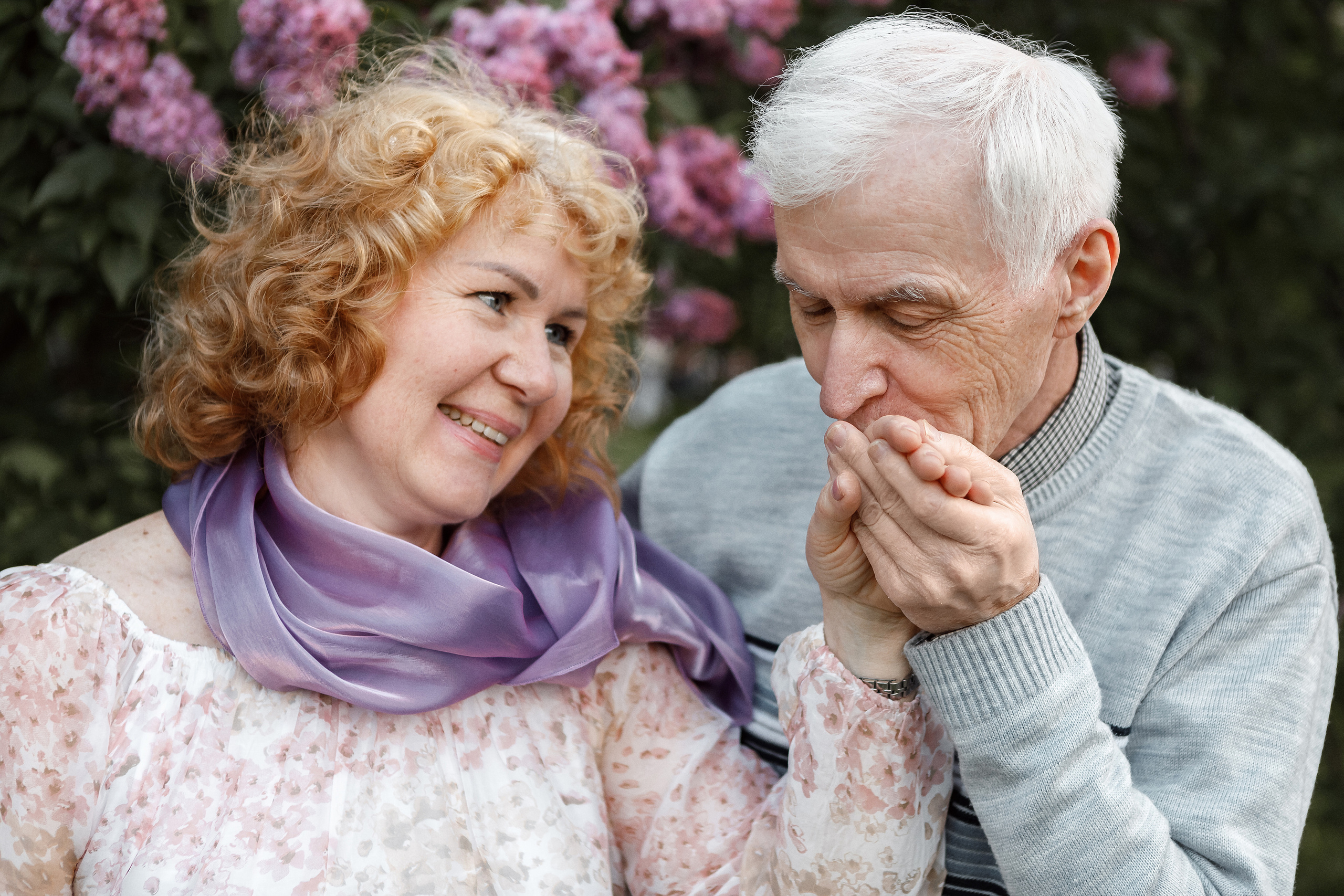 Виктор и Юлия сиреневый сад. Фотограф в Москве Дмитрий Жарков
