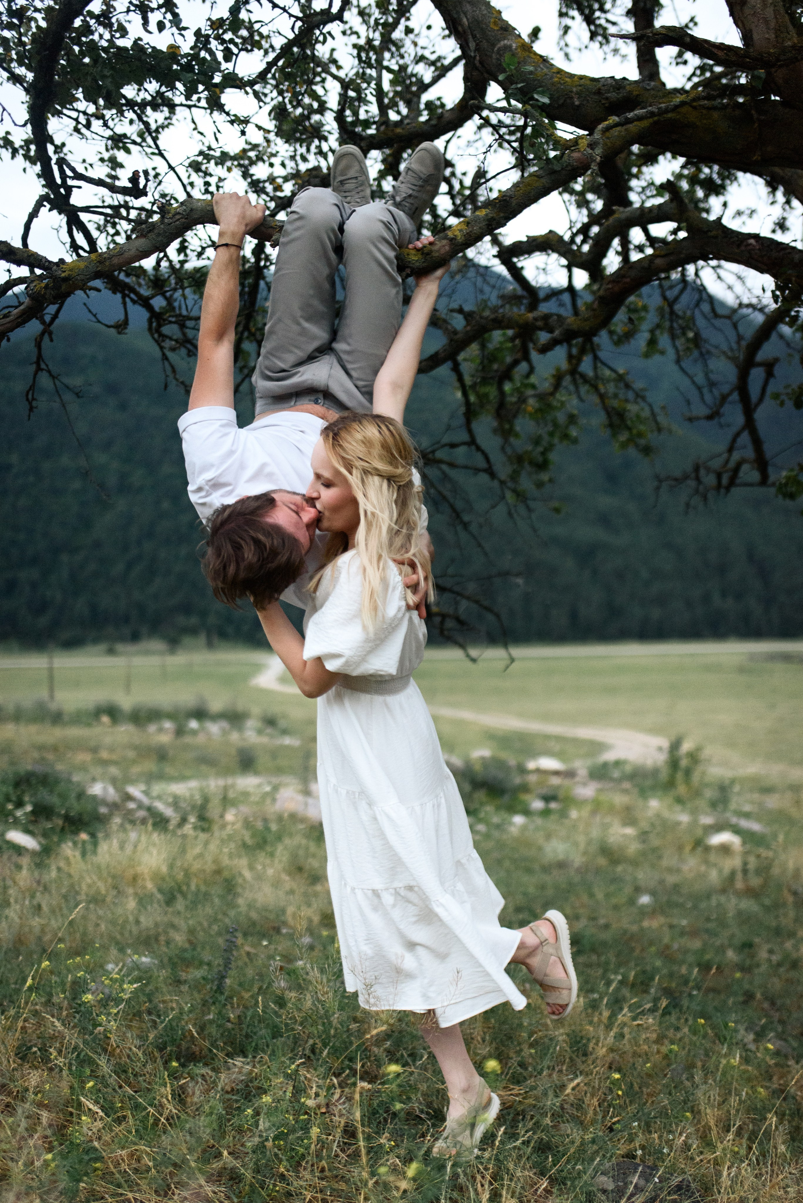 Горная романтичная и веселая история Саши и Даши. Свадебный и travel фотограф в Волгограде, Сочи, Домбае, Европе