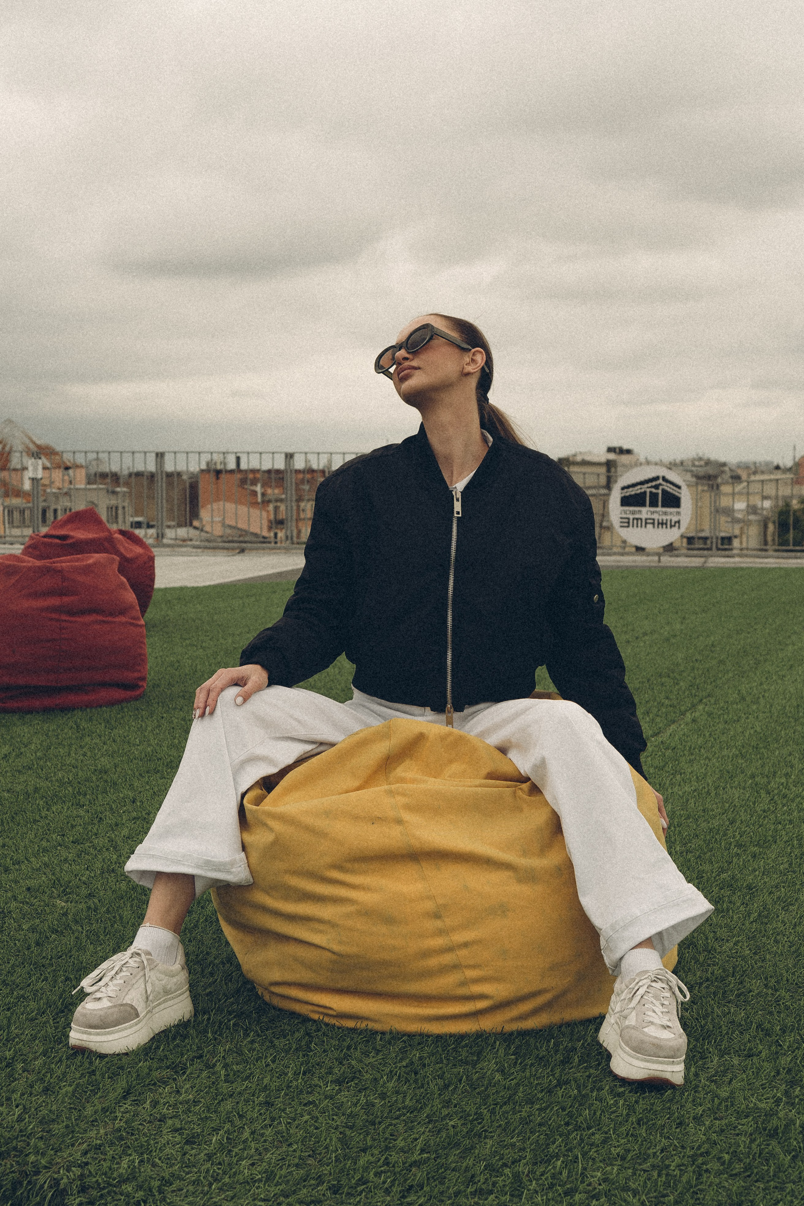 МЫ ГУЛЯЛИ ПРО КРЫШАМ ПИТЕРА. Профессиональный фотограф, Санкт-Петербург — Виктория Богомолова