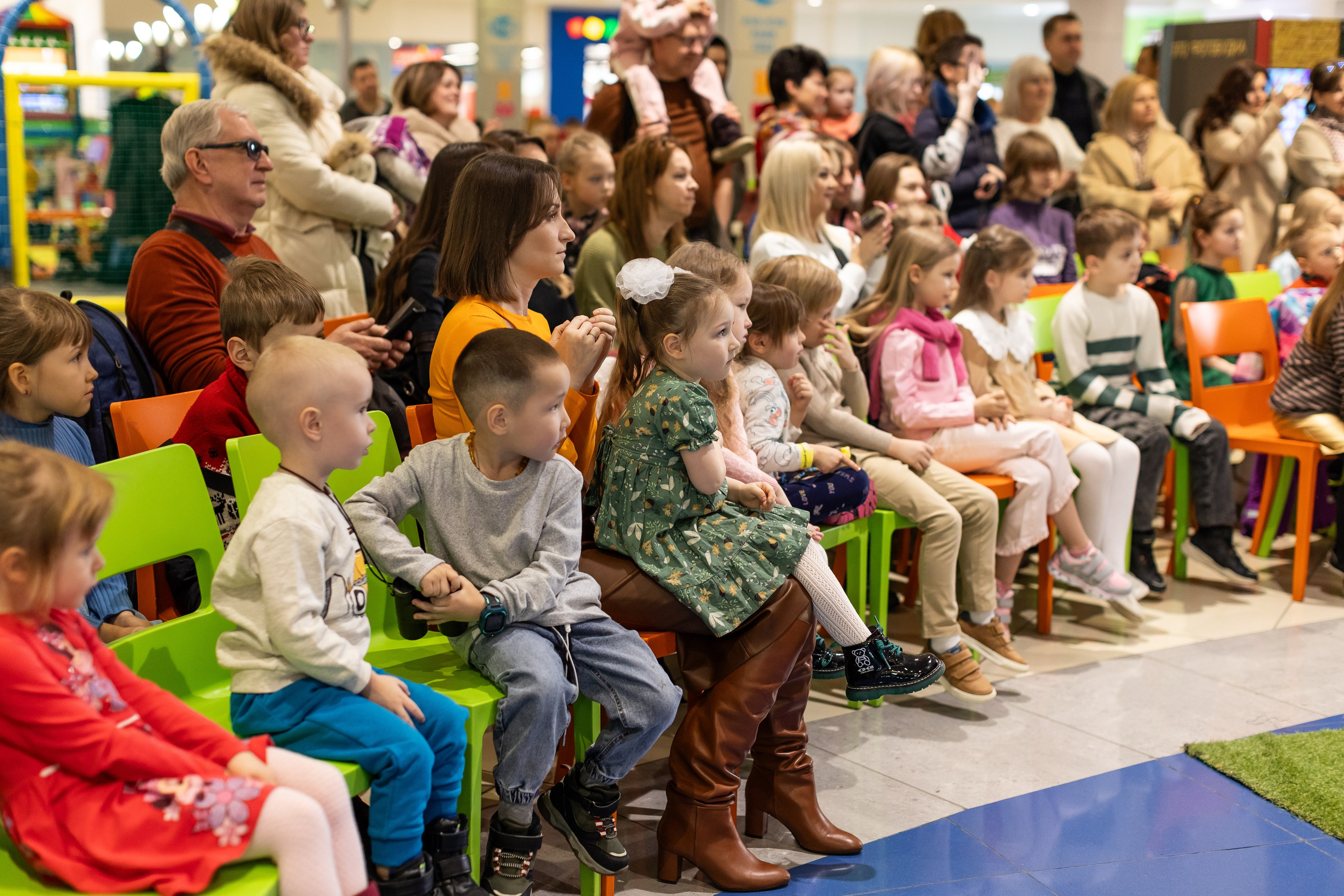 Торговый центр XL, праздник, выходные в ХЛ. Фото и видео Москва, Московский. Свадебный фотограф, видеограф, фотосессии, видеосъемка