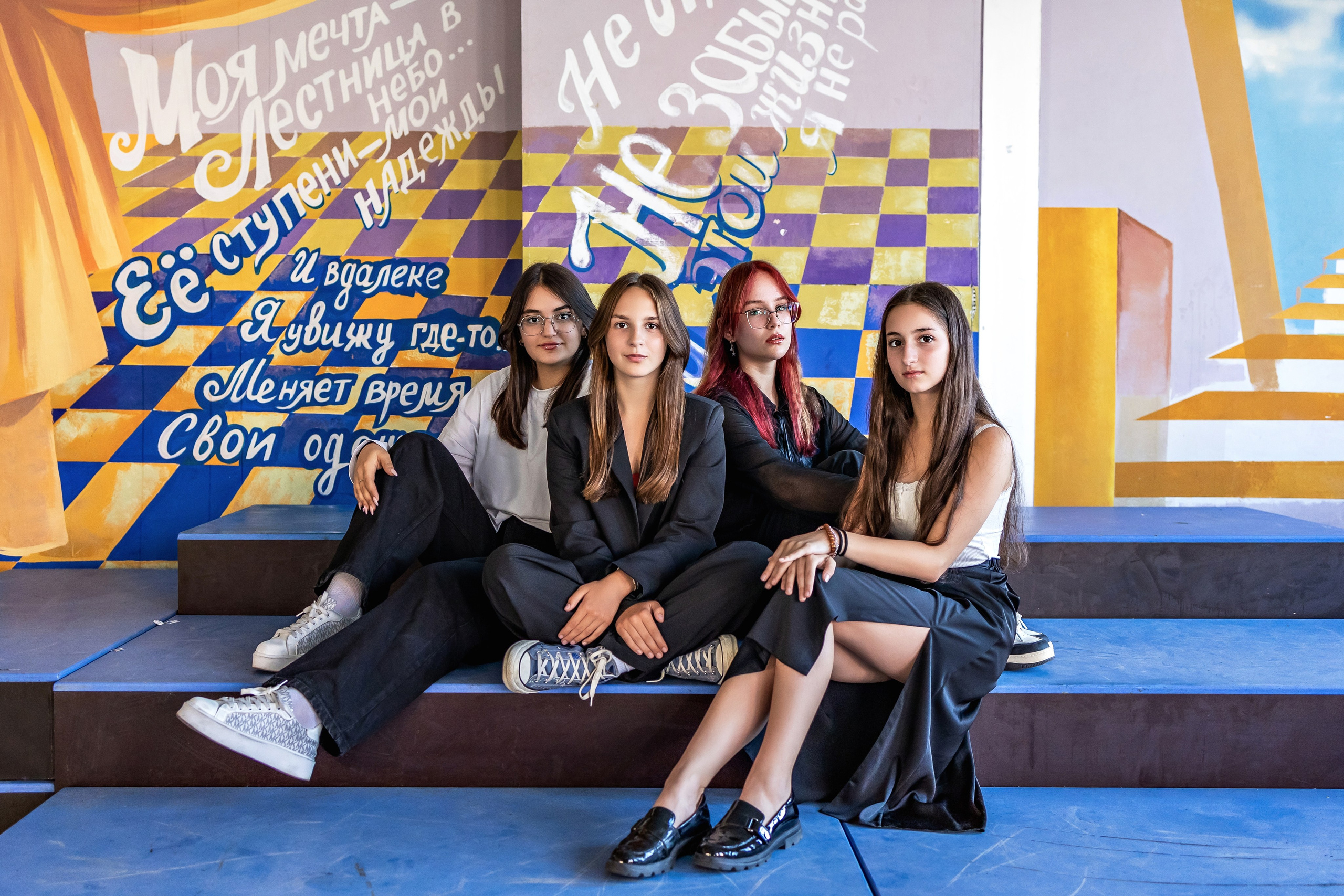 Галерея съемок в школе. Фотограф и видеограф Москва. Свадебный фотограф, видеограф. Выпускные альбомы. Оживающие альбомы