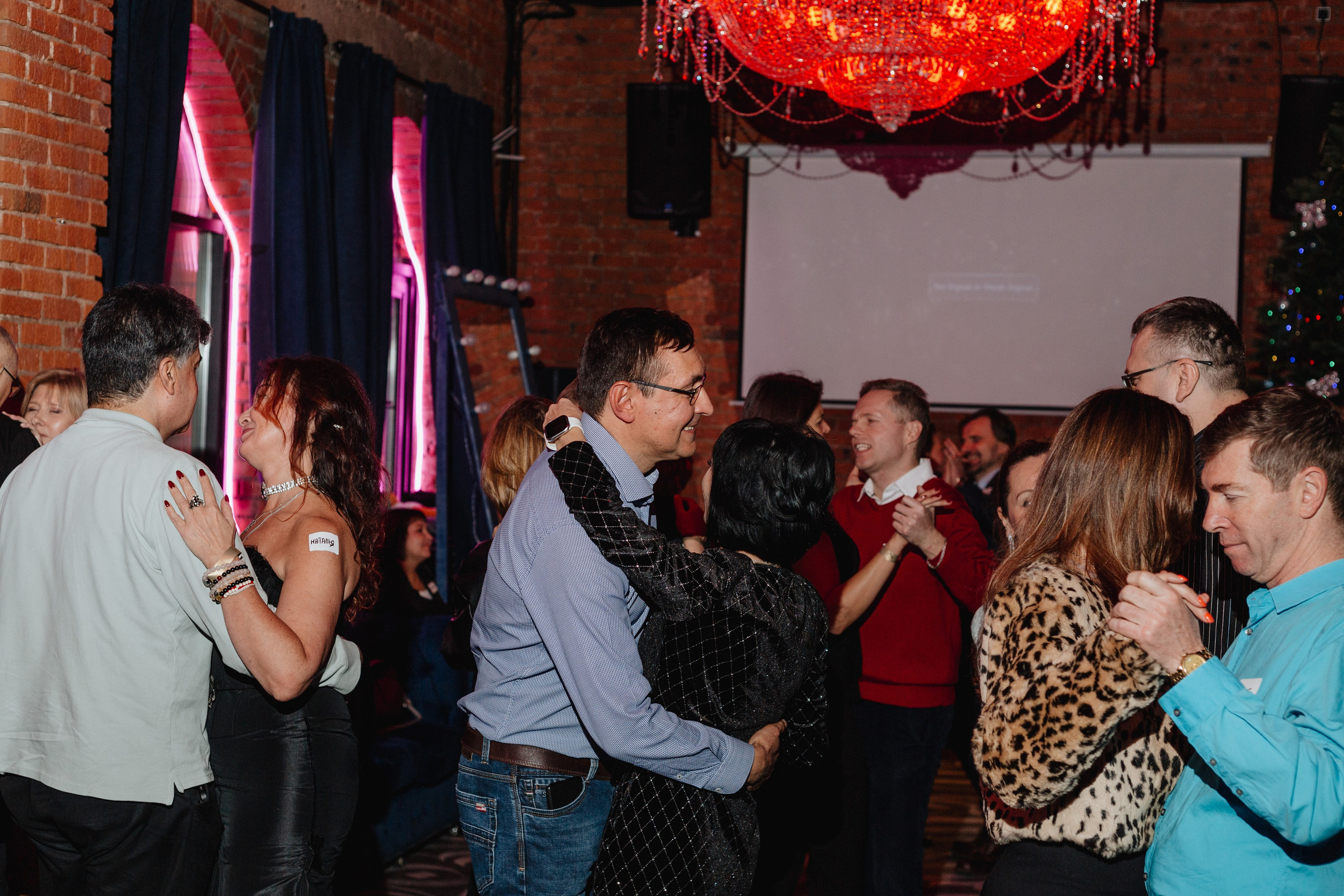 Вечеринка знакомств. Портретный фотограф Москва Юлия Трякина