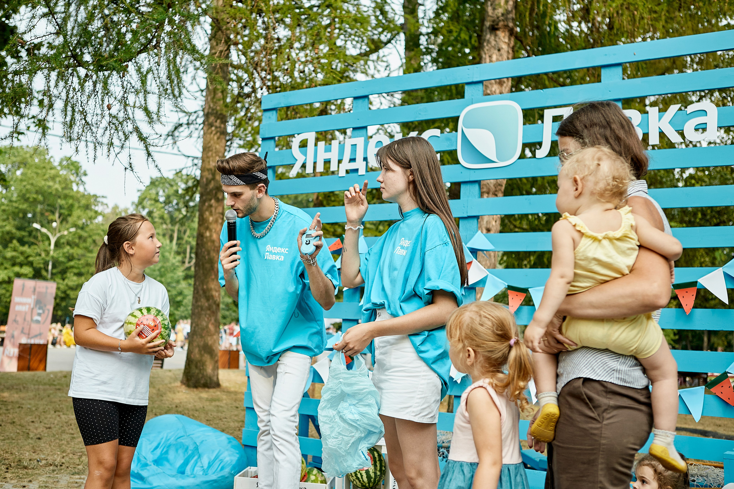 ЯНДЕКС ЛАВКА «АРБУЗНАЯ ФЕЕРИЯ». Фотограф Андрей Егоров