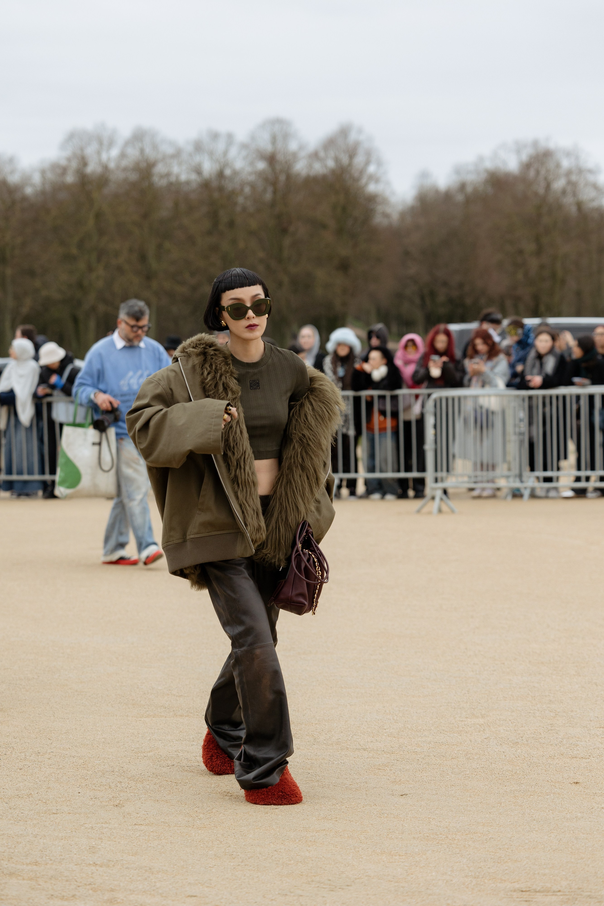 LOEWE PFW WOMENSWEAR FALL-WINTER 24/25. Photographer in Milan Ivan Goncharov