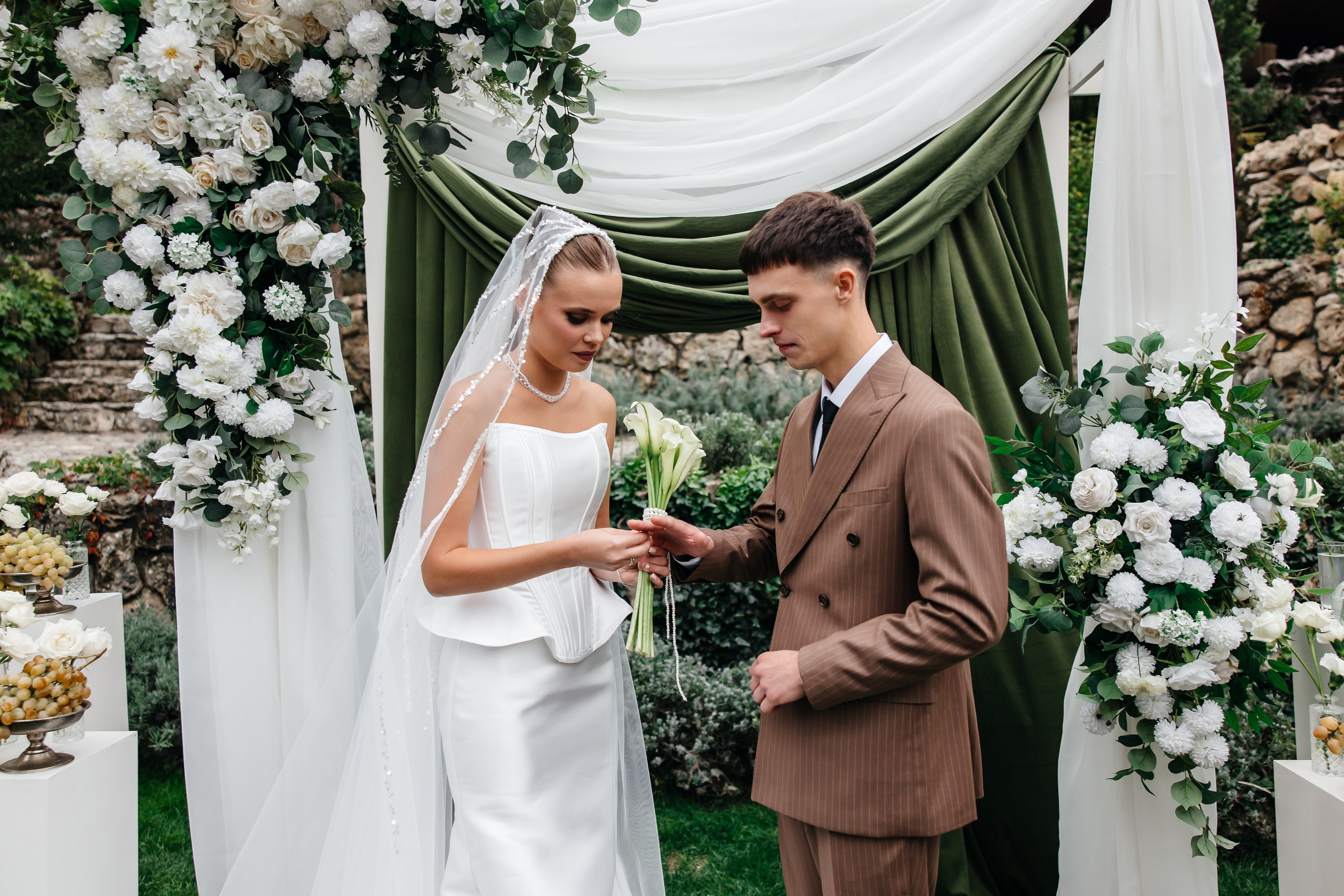 Анонс свадьбы для Павла и Евгении. Усадьба Феодоро. Свадебный фотограф в Крыму и Севастополе Ольга Баскакова