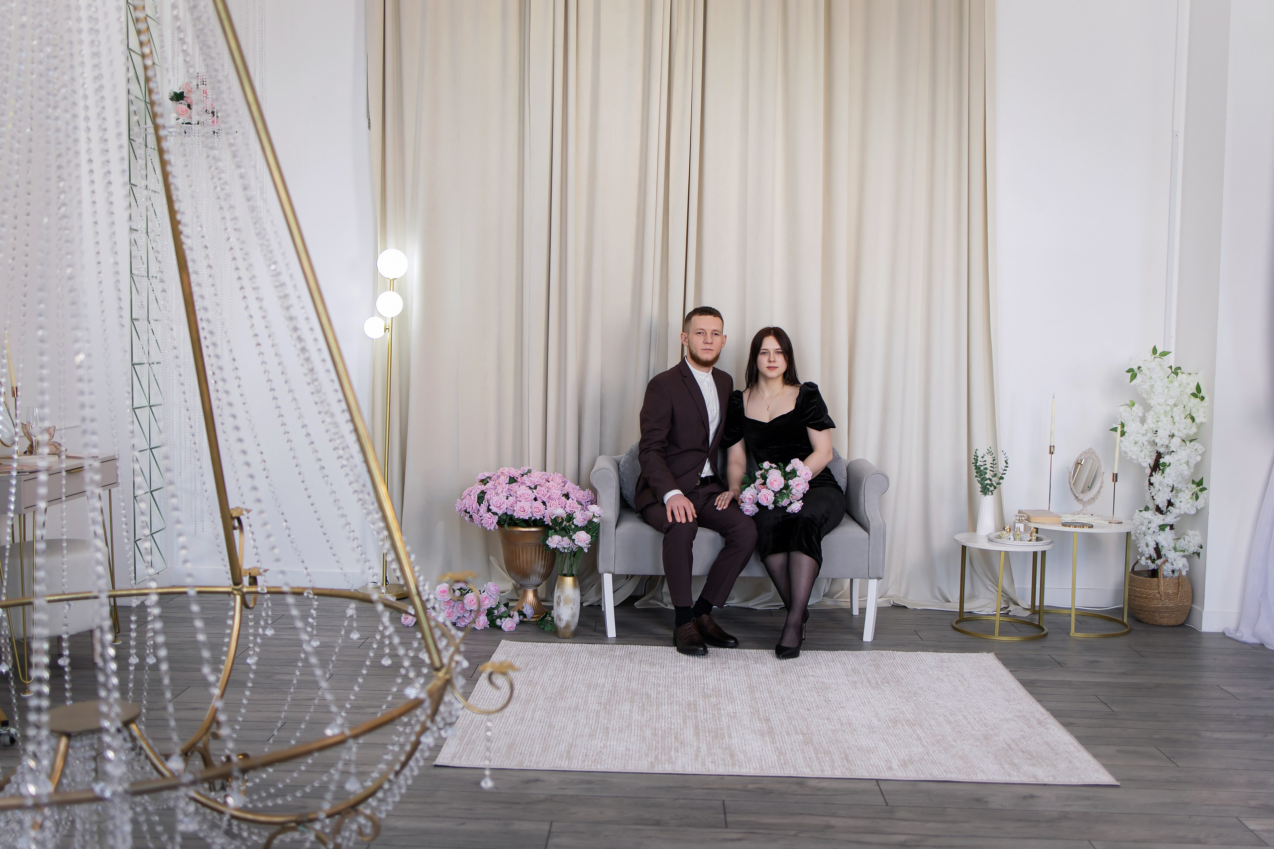 Ваши фотографии. Интерьерная фотостудия Background в Омске