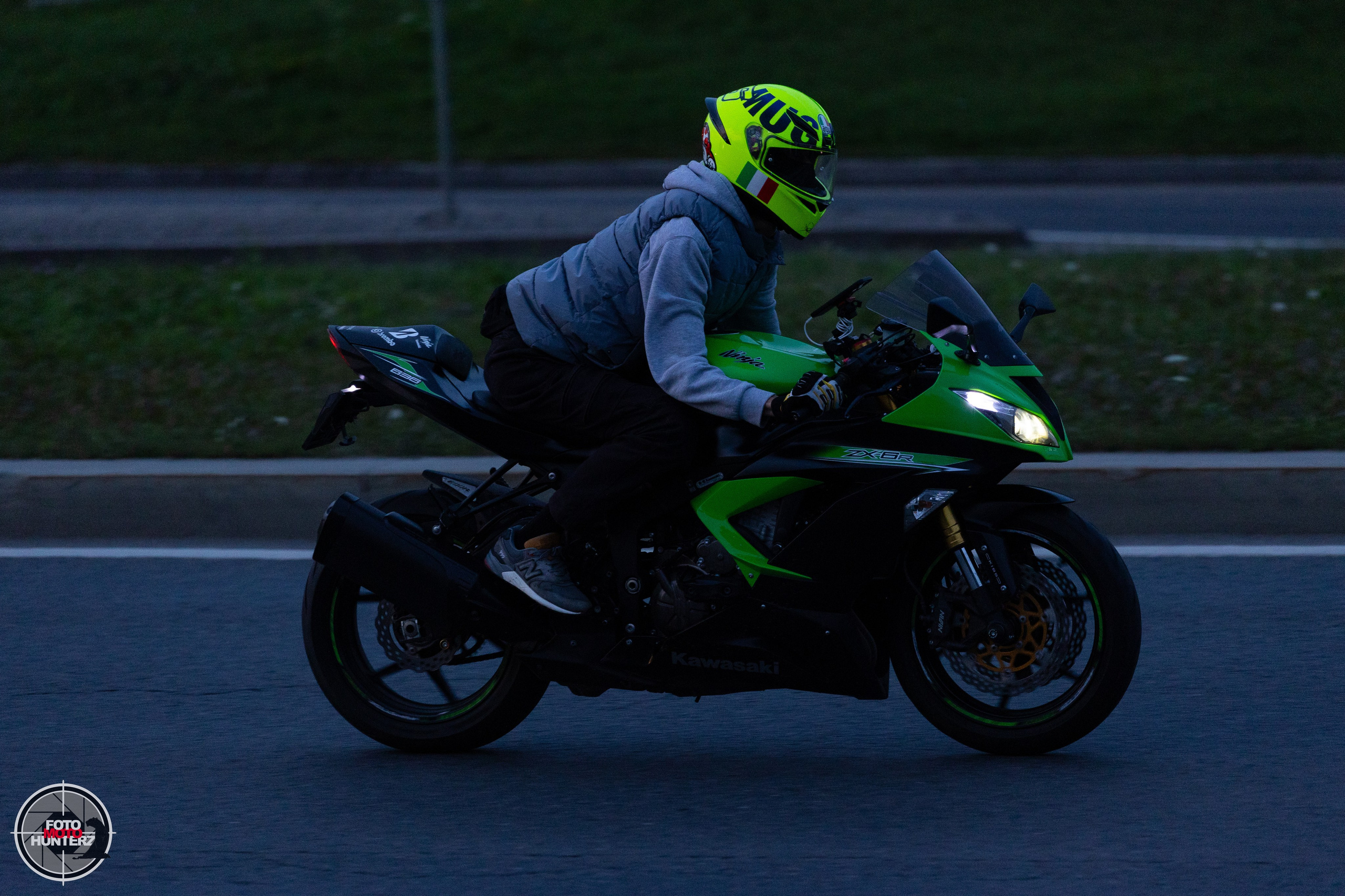 Мотоциклы на улицах города. Фотограф Ольга Гирусова «Пантерочка» Москва