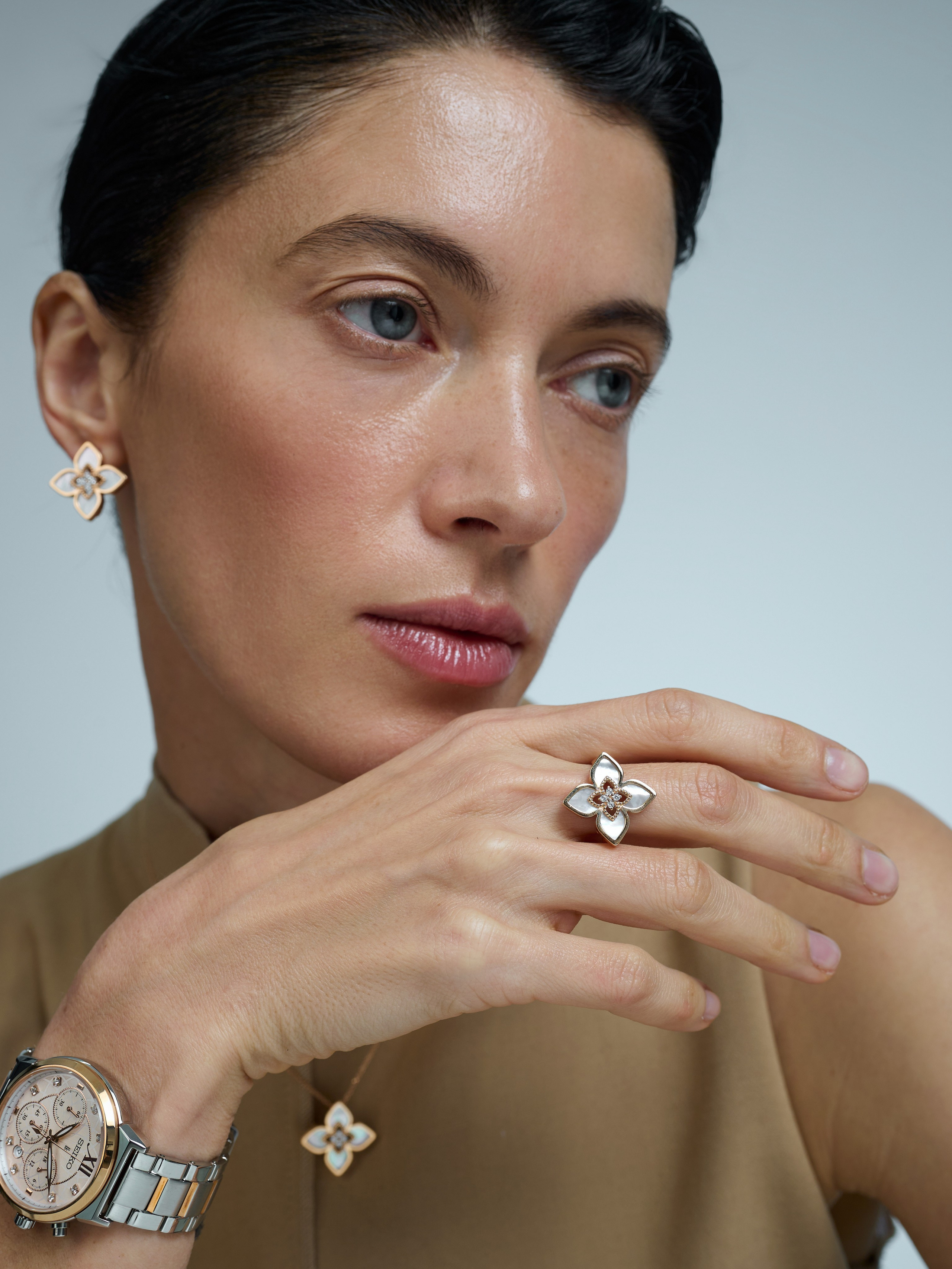 Каталог для бренда AllTime. Фотограф для брендов в Москве Ксения Чупрунова