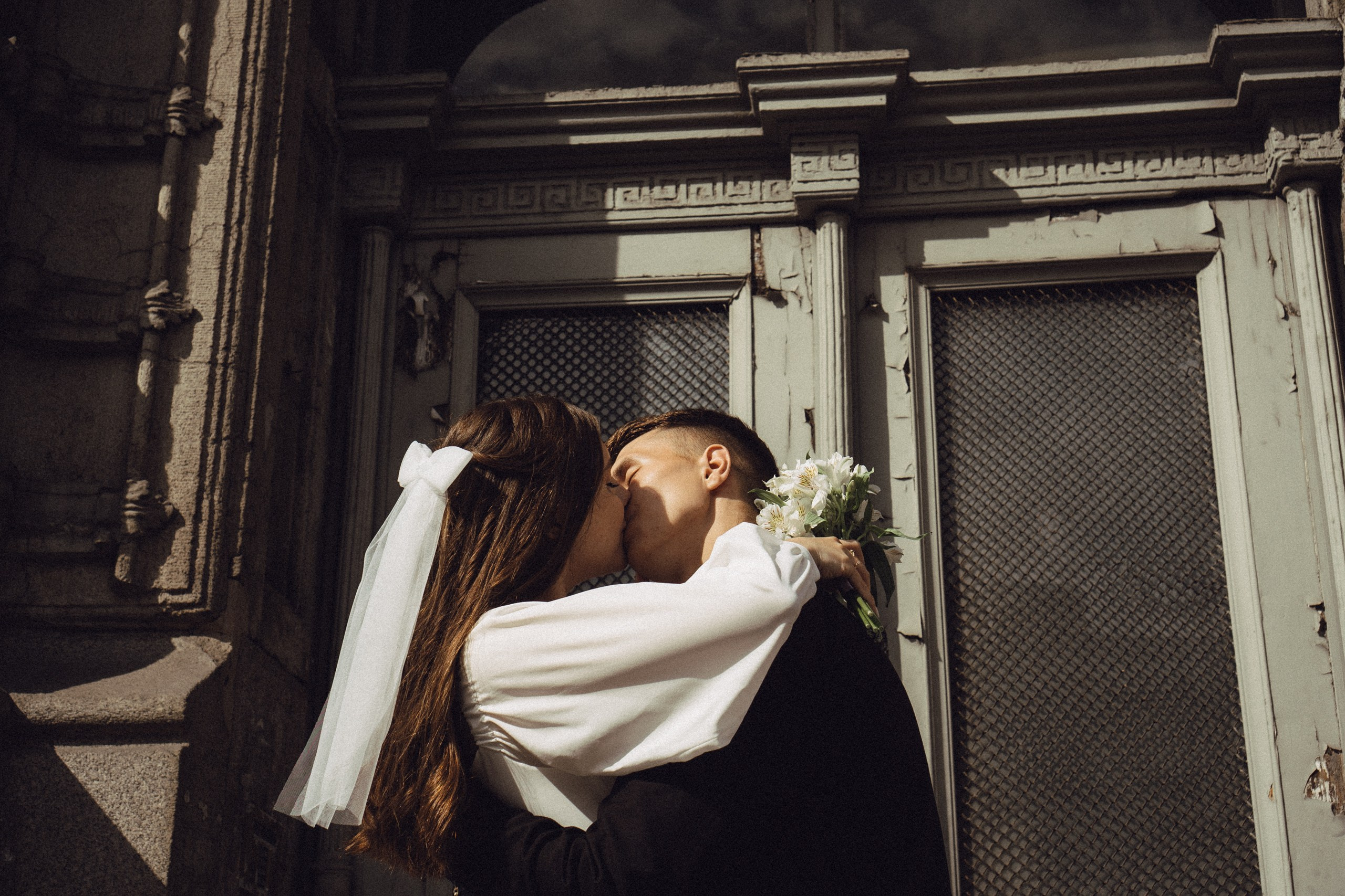 СВАДЕБНАЯ СЬЕМКА В ТАВРИЧЕСКОМ САДУ И ПРОГУЛКА ПО ЧЕРНЫШЕВСКОЙ. Профессиональный фотограф, Санкт-Петербург — Виктория Богомолова