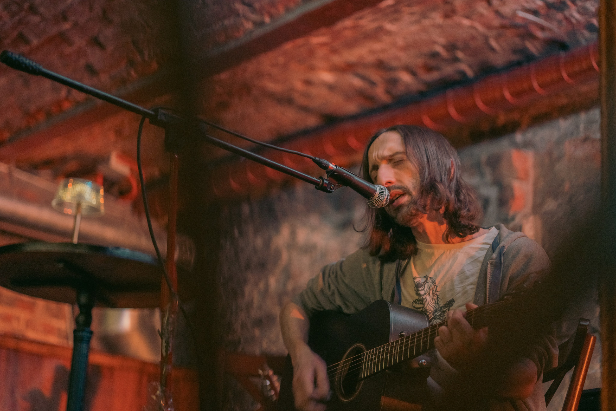 Презентация поэтического сборника. Творческие фотосессии в Москве. Фотоальбом лидера группы ЯЛО
