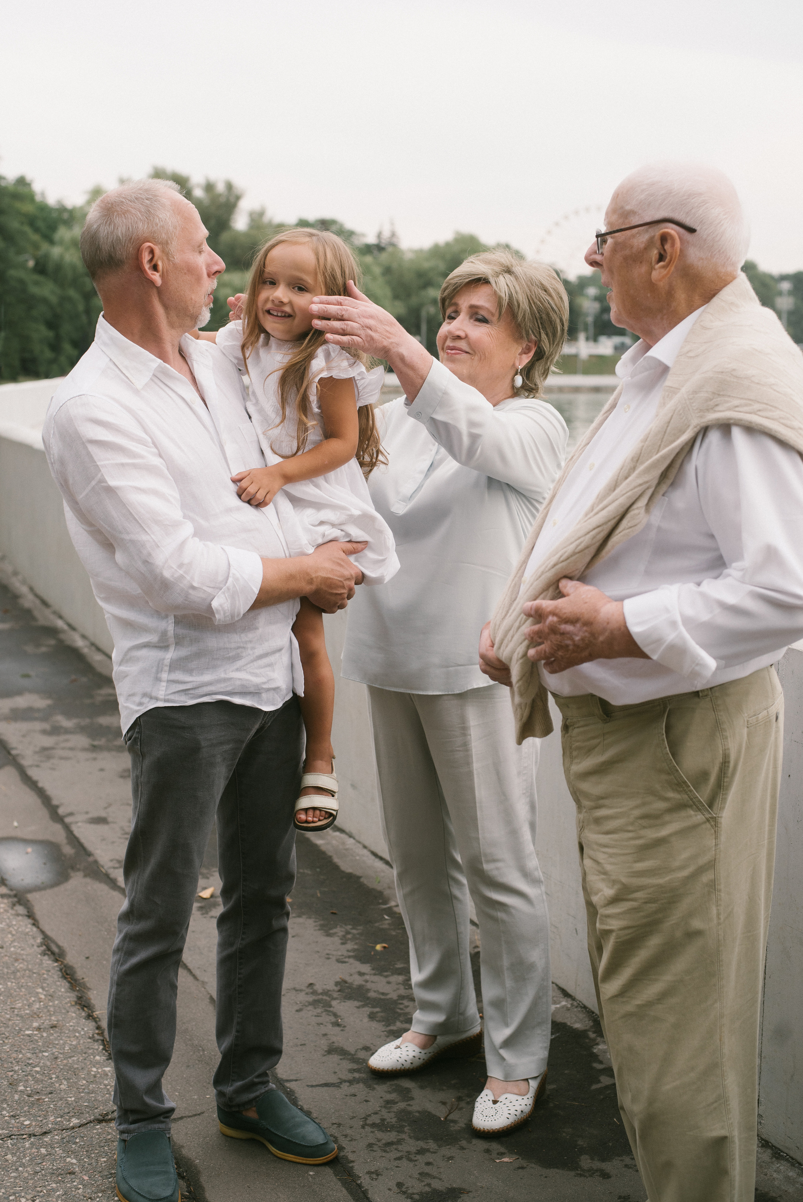 Саша прогулка по Минску. Костюшко Кристина — семейный и свадебный фотограф в Минске
