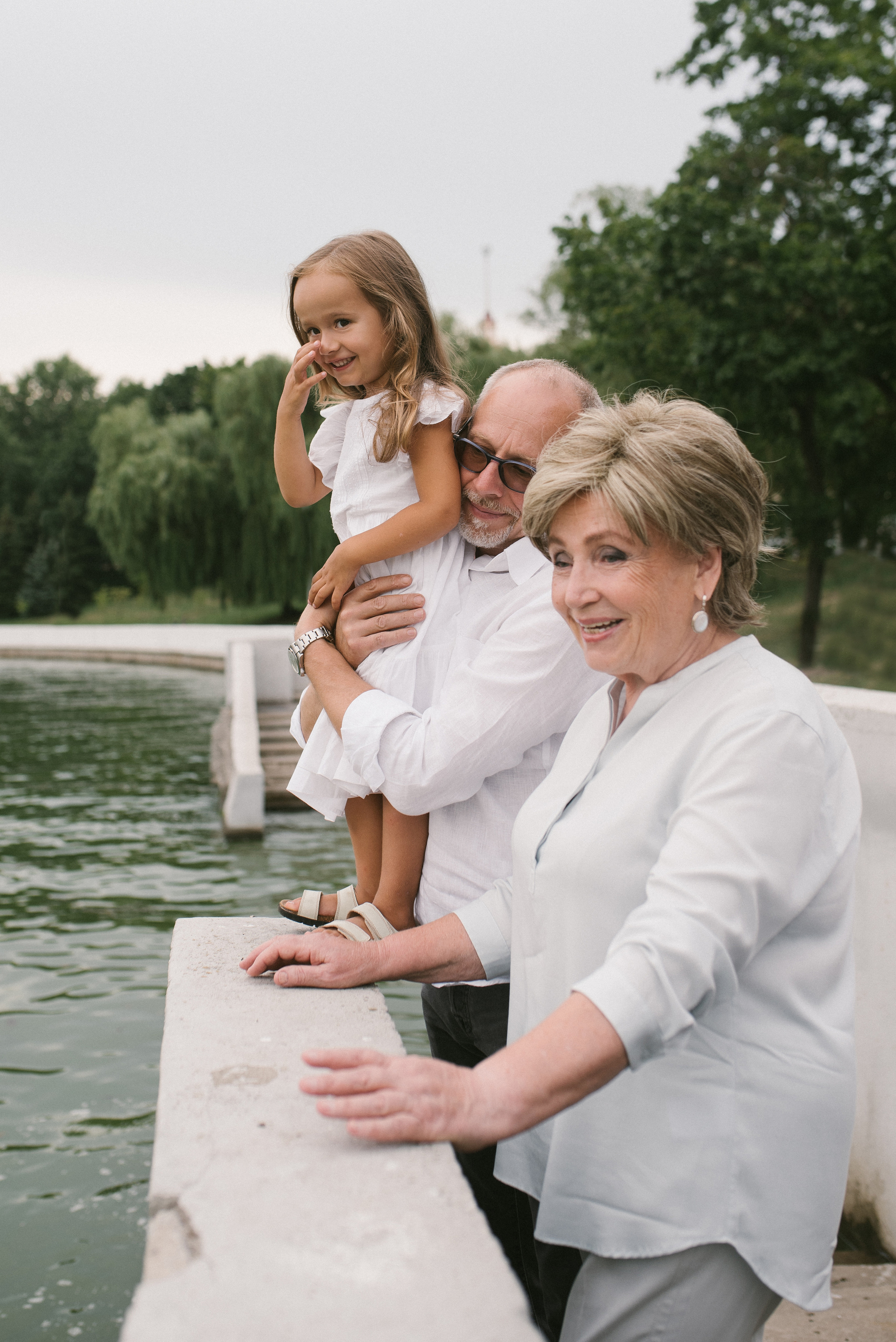Саша прогулка по Минску. Костюшко Кристина — семейный и свадебный фотограф в Минске