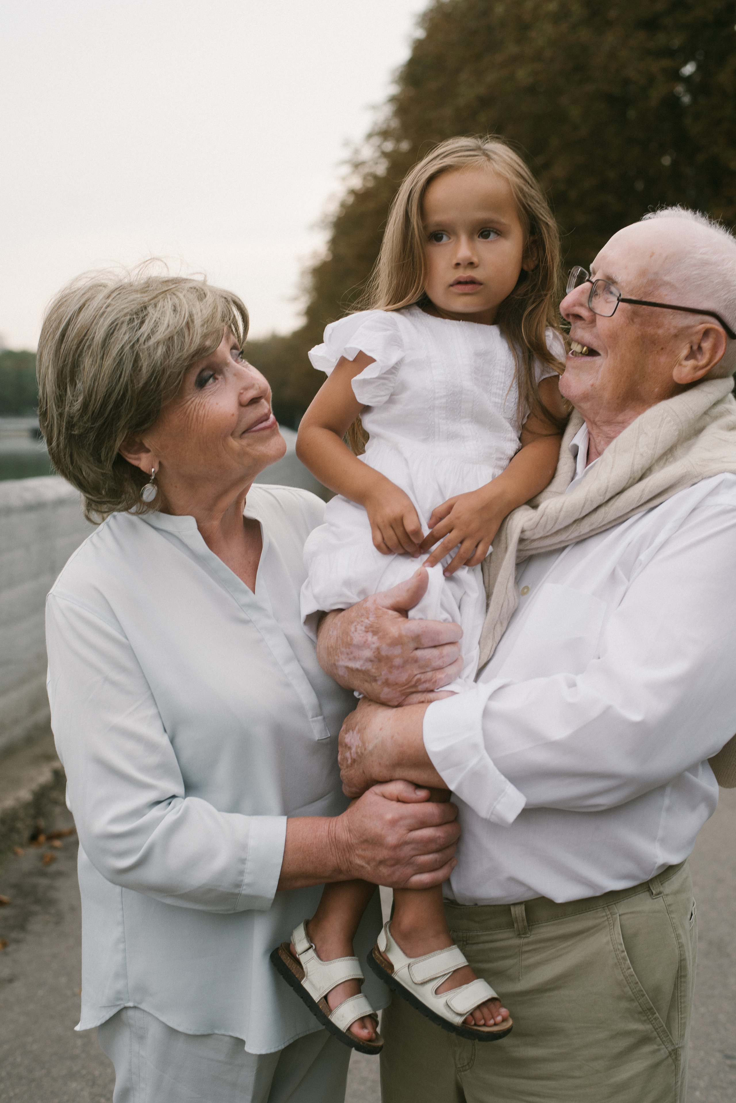 Саша прогулка по Минску. Костюшко Кристина — семейный и свадебный фотограф в Минске
