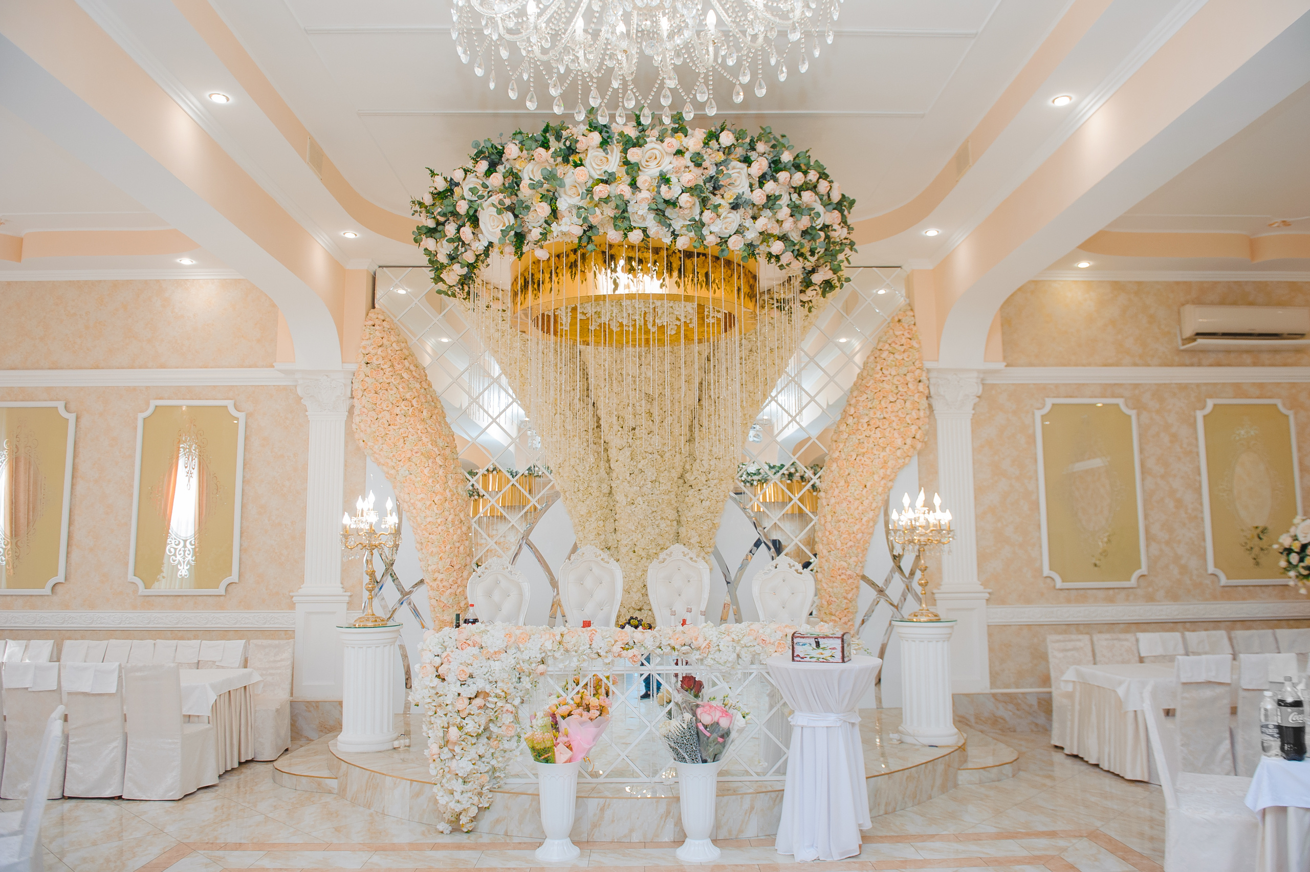 Свадебная прогулка в Крыму Ялта, Алушта- Утес. Свадебный фотограф в Крыму Алексей Лобач