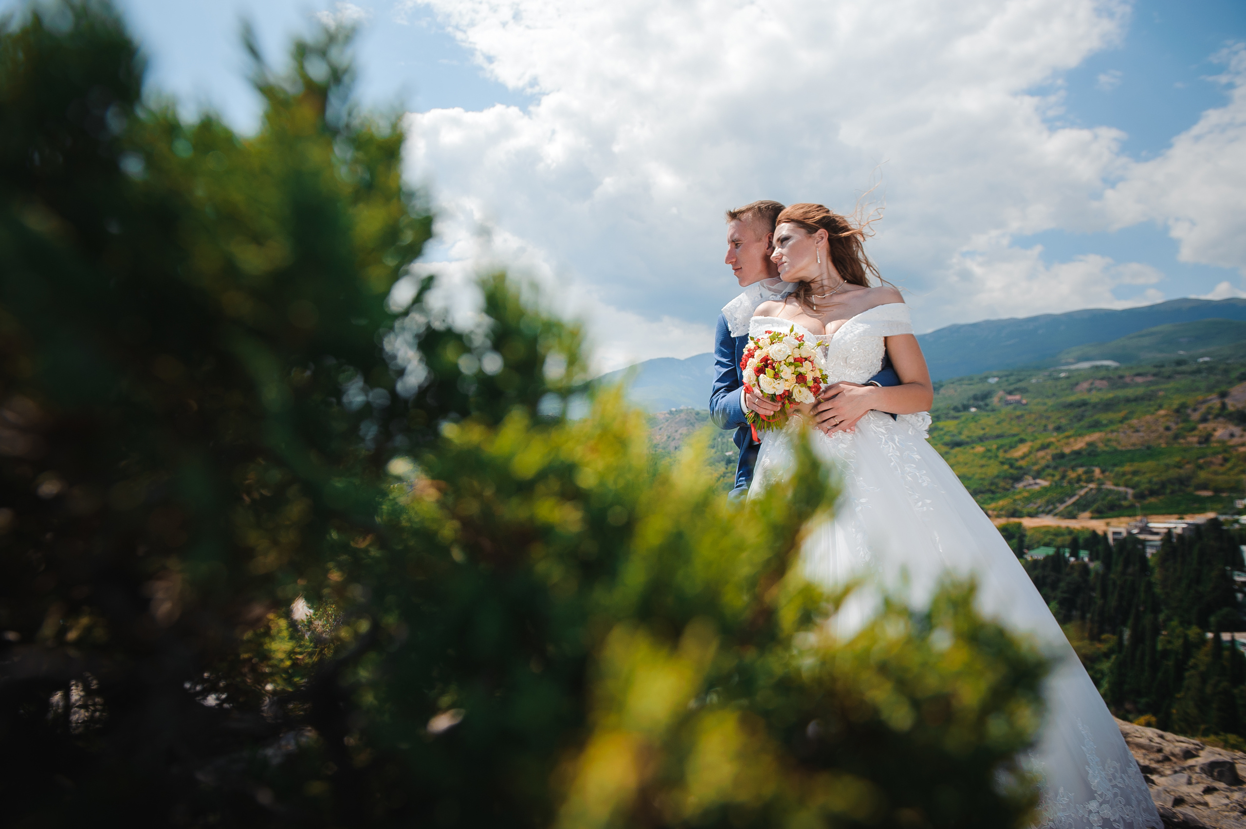 Свадебная прогулка в Крыму Ялта, Алушта- Утес. Свадебный фотограф в Крыму Алексей Лобач