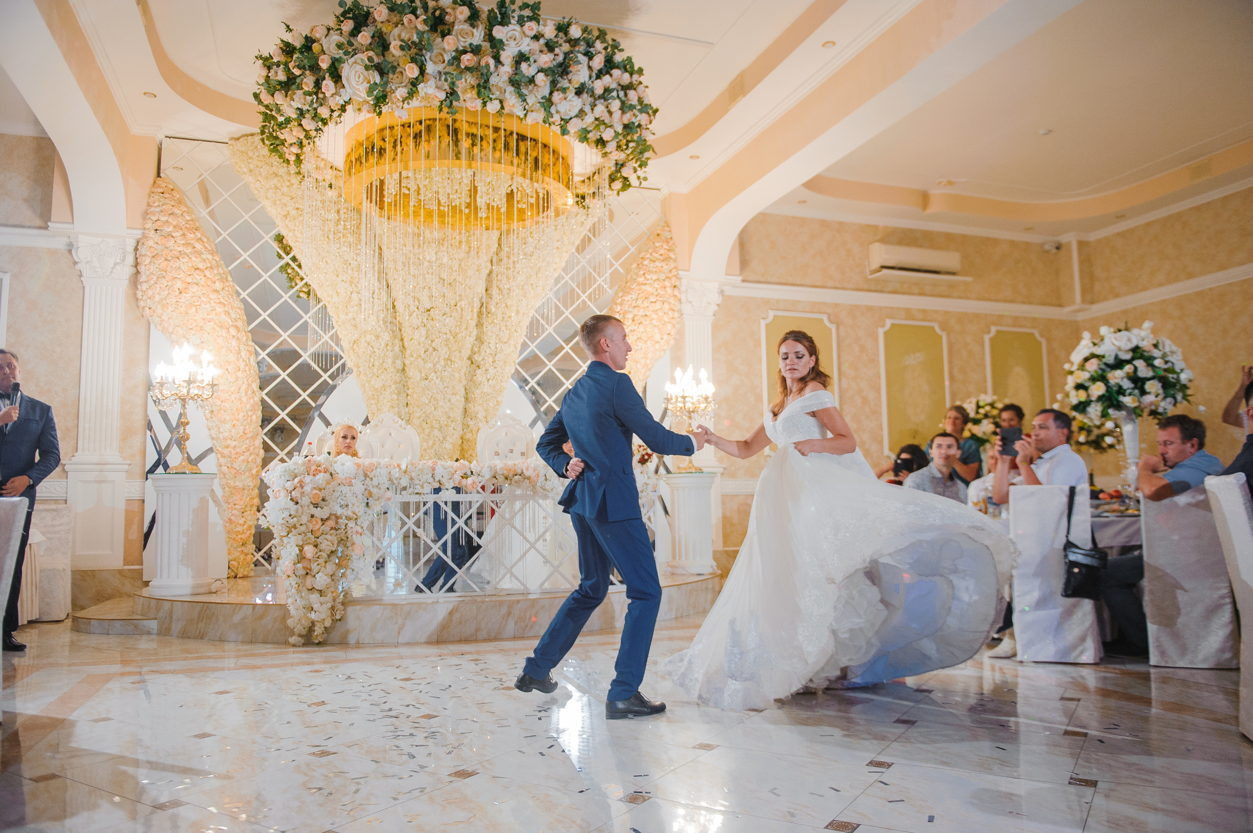 Свадебная прогулка в Крыму Ялта, Алушта- Утес. Свадебный фотограф в Крыму Алексей Лобач