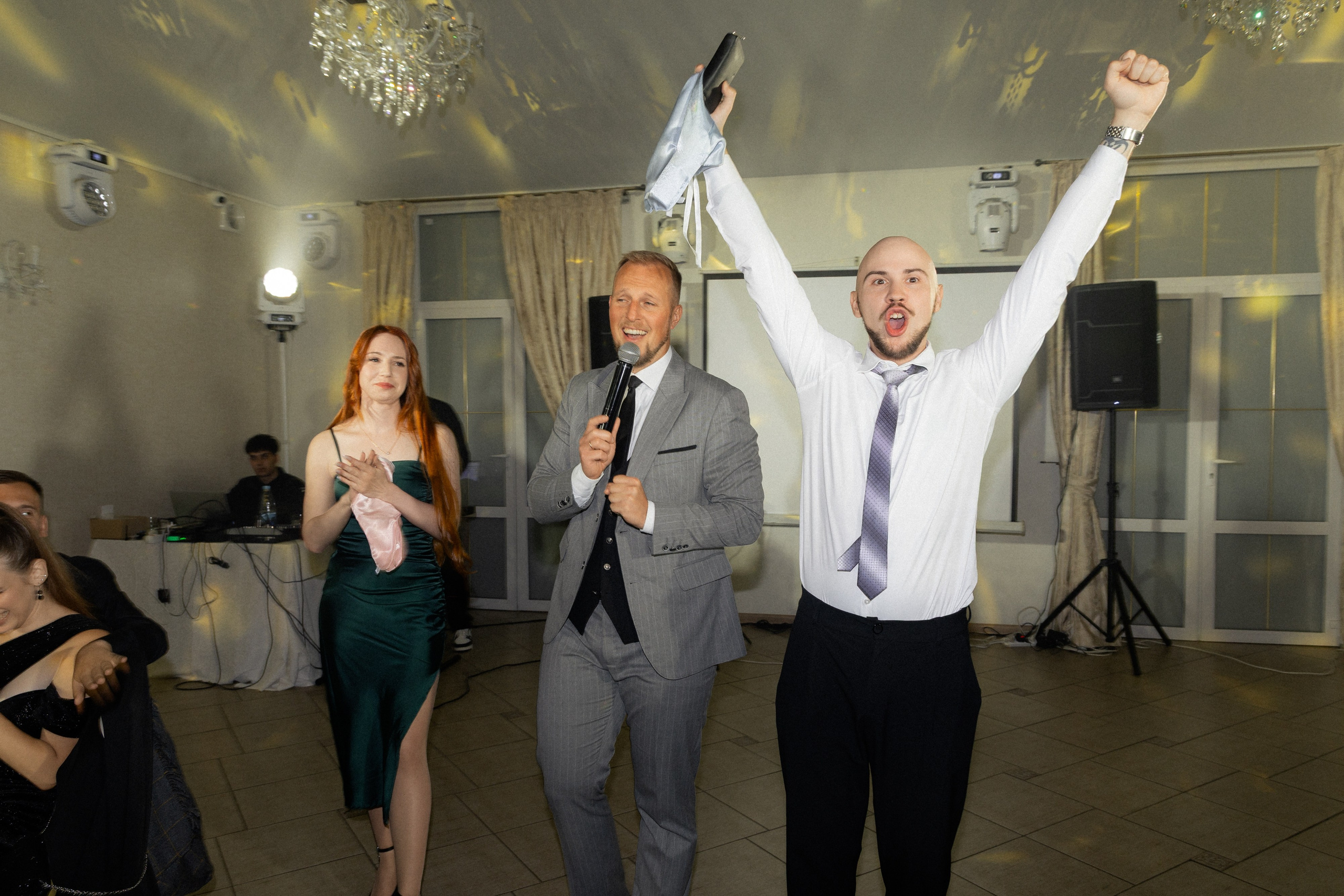 Свадебная фотосессия Анастасии и Игоря в Усадьбе Легенда. Свадебный фотограф в Минске/Беларуси Сергей Спиридонов