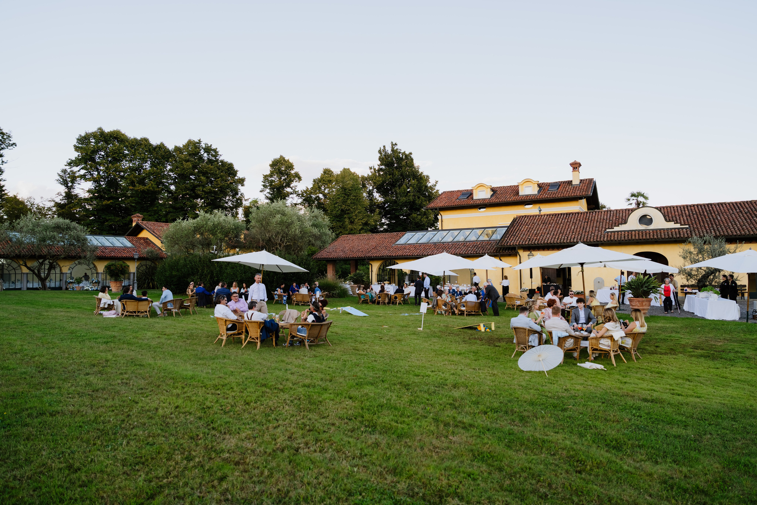 Vera & Lorenzo | Biella, Italy. Professional Wedding Photographer Geneva & Romande Switzerland | Tanya Creator