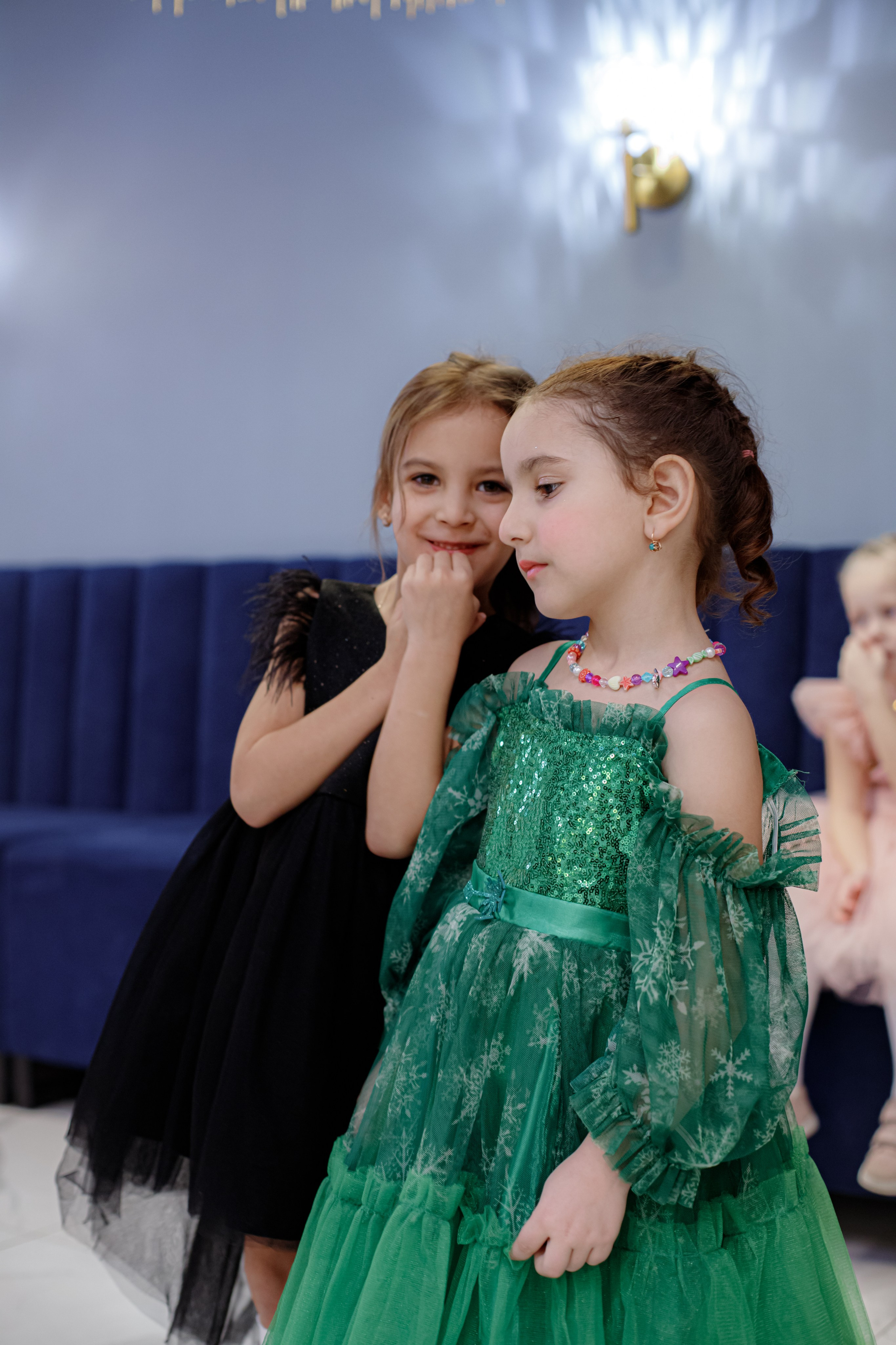 ASIA'S BIRTHDAY PARTY. Photokarish