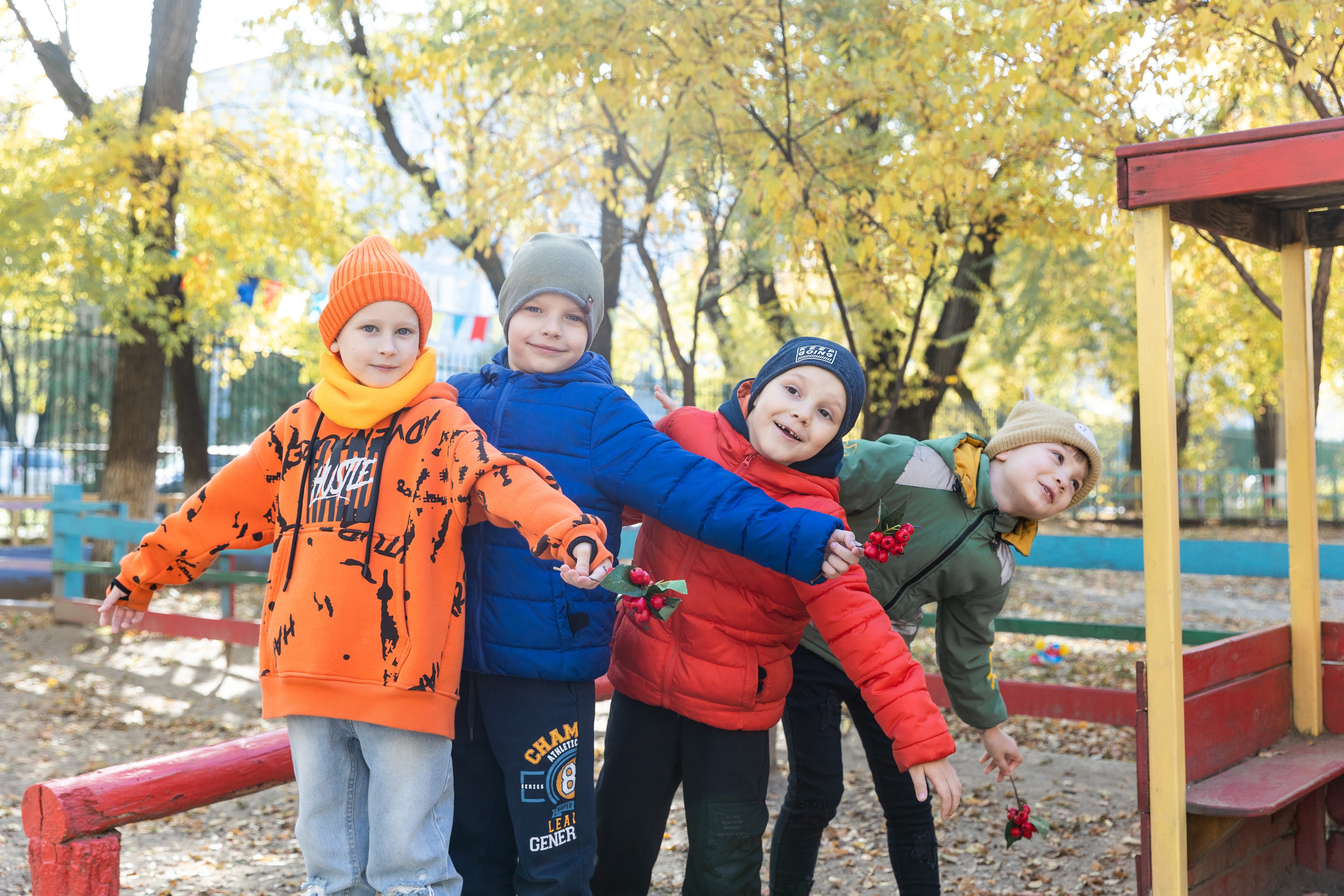 Здесь ^ Осенняя фотосессия. Семейный, детский, школьный фотограф в Благовещенске Яна Белоусова