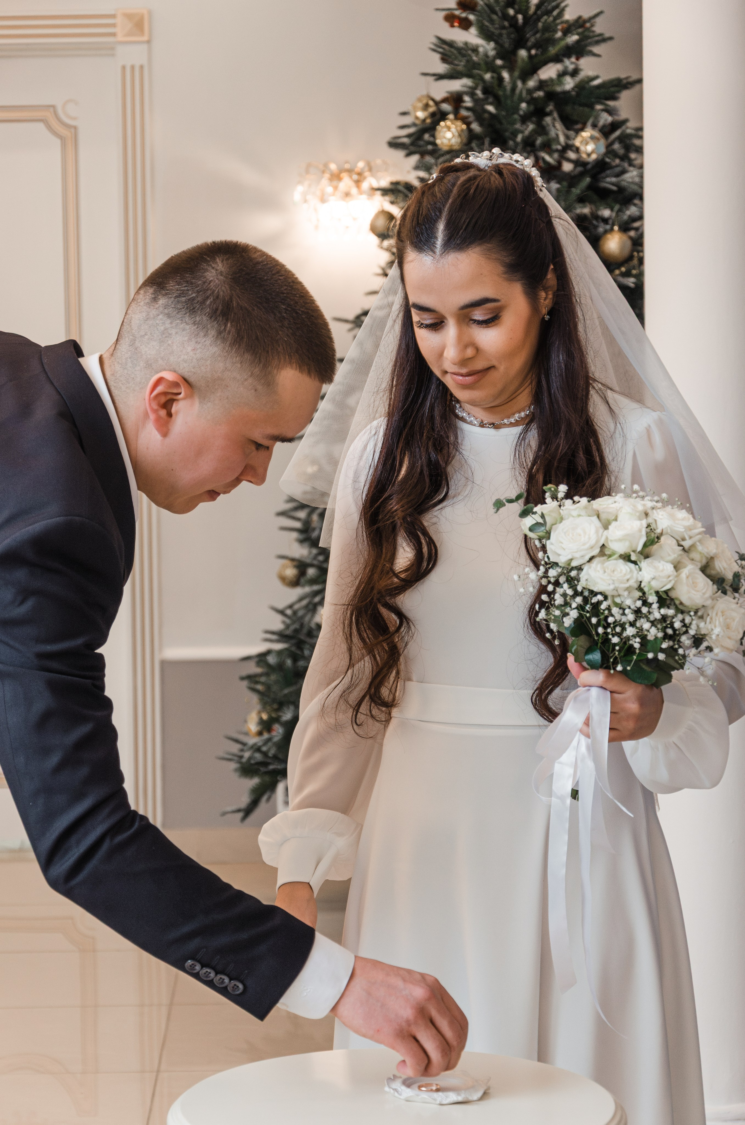 Загс Титова 26, г. Екатеринбург, фотограф Анастасия Прошутинская