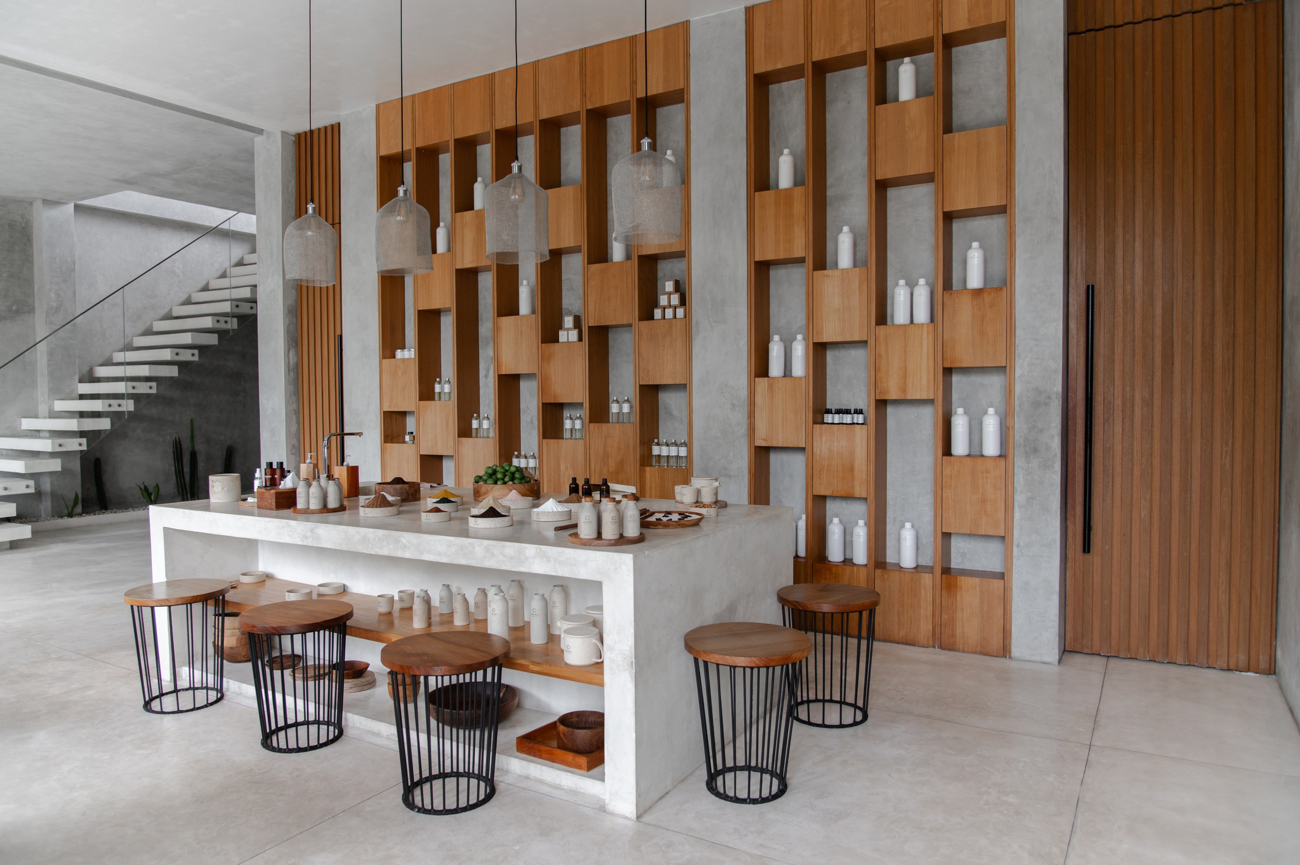 Профессиональная фото и видео съемка интерьеров и магазинов