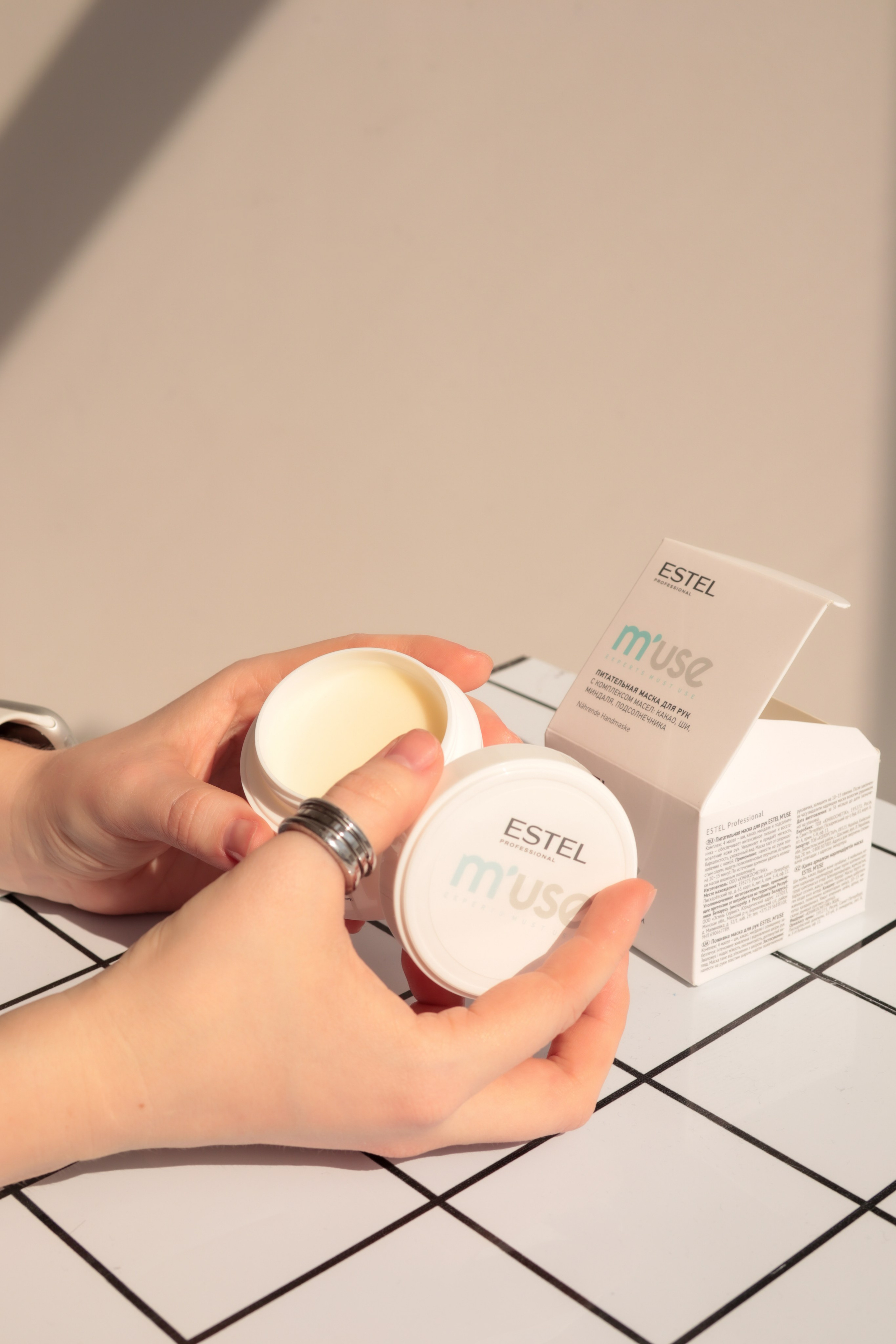 Съемка маникюра. Фотограф и видеограф Анастасия Каштанова в Набережных Челнах