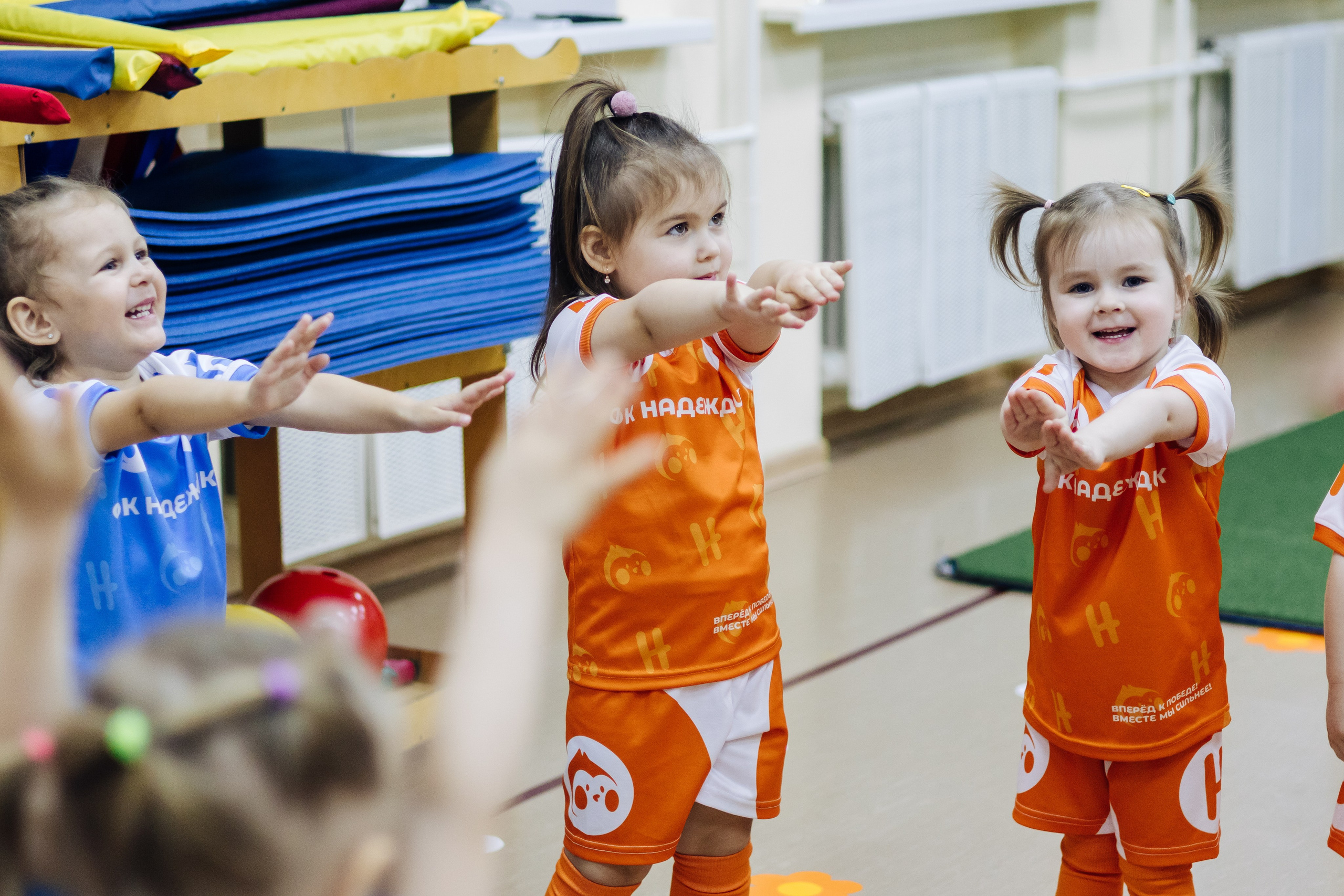 Фотосессия с кубком в детских садах г. Магнитогорска. Денис Прохоров Фотограф в г. Магнитогорск