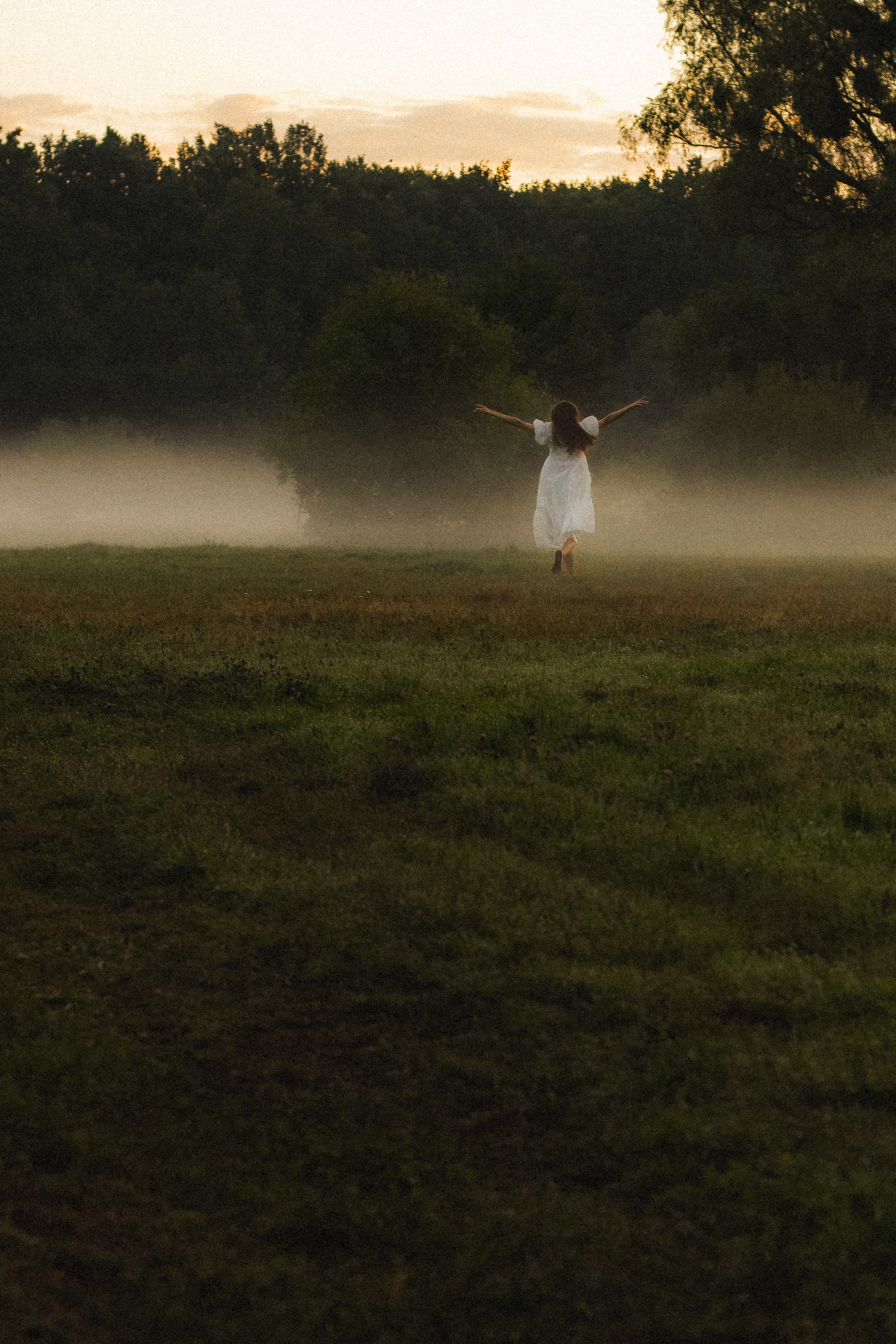 Фотосессия на рассвете в Калининграде. Портретный фотограф в Калининграде Рита Холодова
