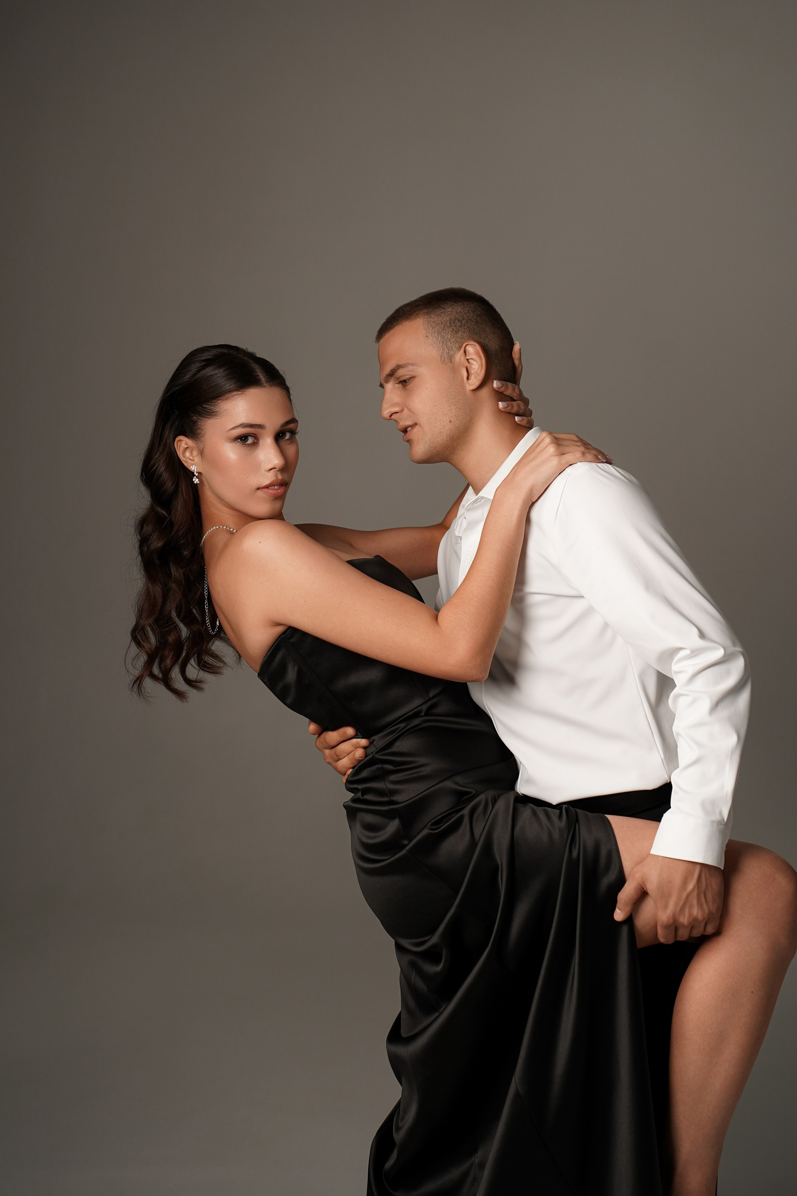 Фотосессия на циклораме. Свадебный фотограф в Ростове-на-Дону. Таинство Крещения и Венчания, семейные фотосессии. Алёна Чёботова