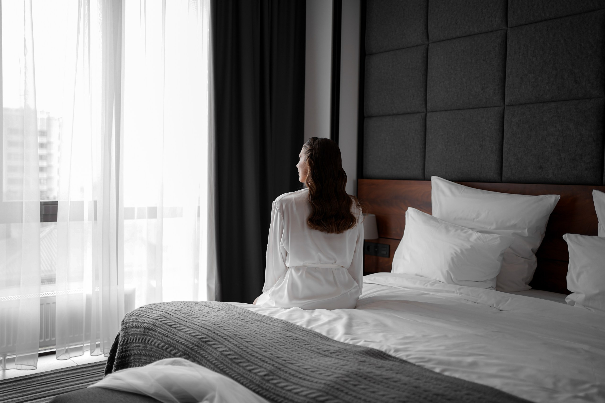 Виктория и Тарон в отеле Арка. Свадебный фотограф Ростов-на-Дону. Свадебный фотограф в Ростове-на-Дону. Таинство Крещения и Венчания, семейные фотосессии. Алёна Чёботова